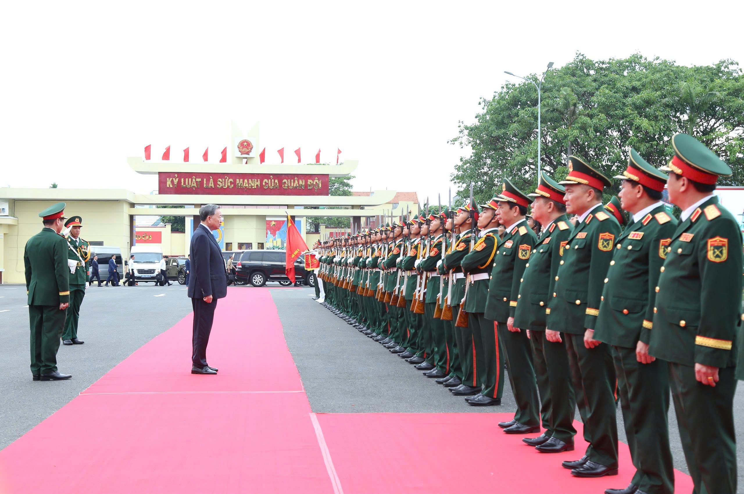 Tổng B&iacute; thư, Chủ tịch nước T&ocirc; L&acirc;m thăm, l&agrave;m việc tại Qu&acirc;n khu 5- Ảnh 4.