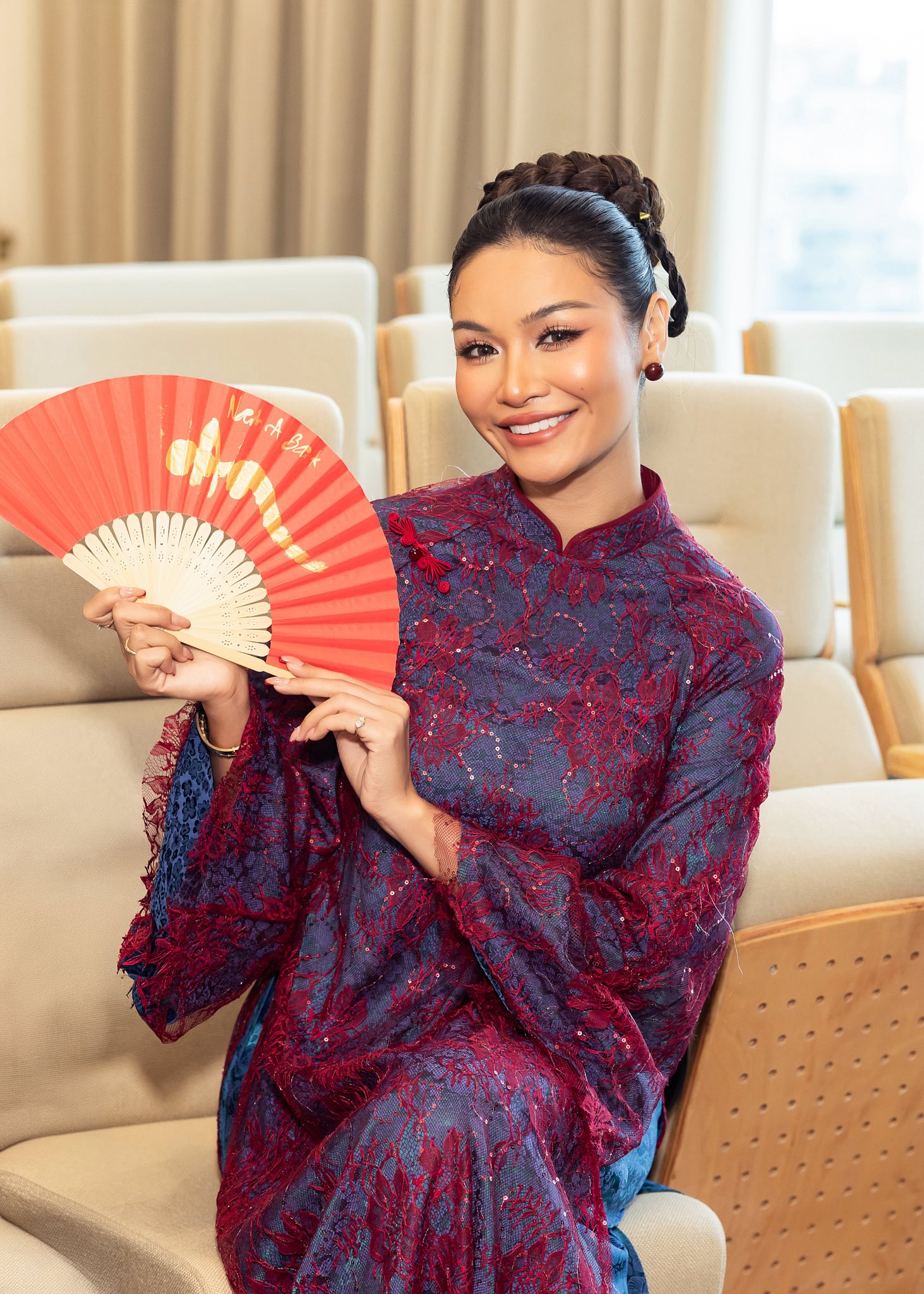 Mỹ nh&acirc;n Th&aacute;i Lan khoe sắc gợi cảm, h&eacute; lộ kế hoạch hoạt động ở Việt Nam- Ảnh 8.