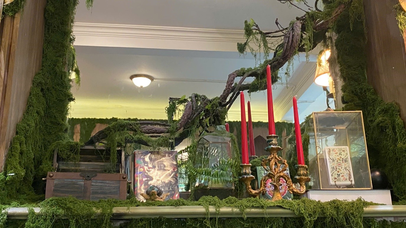 Lạc v&agrave;o thế giới ph&ugrave; thủy ngay giữa l&ograve;ng TP.HCM với qu&aacute;n c&agrave; ph&ecirc; 'chuẩn Harry Potter' - Ảnh 9.