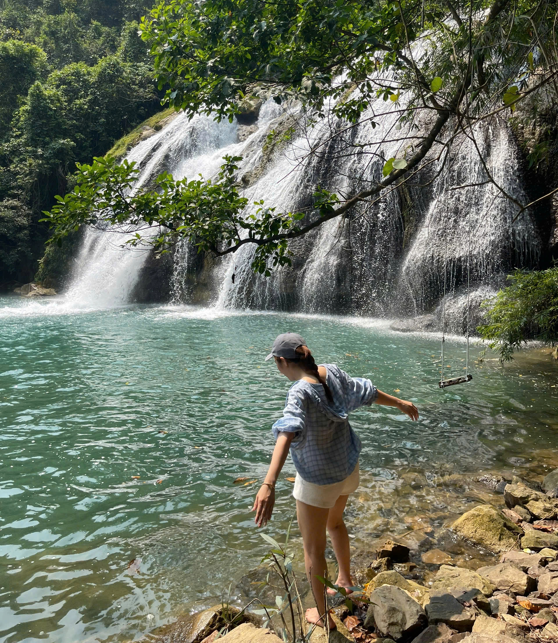 Tắm th&aacute;c T&agrave; Puồng, ăn g&agrave; nướng, măng rừng giữa đại ng&agrave;n Trường Sơn- Ảnh 6.