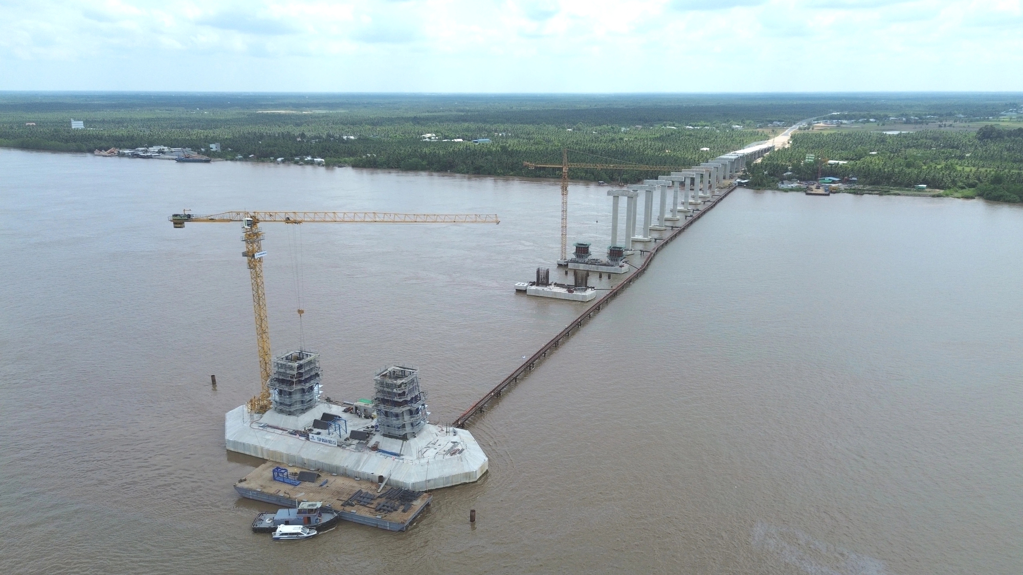 Th&ocirc;ng xe cầu Đại Ng&atilde;i 2, người d&acirc;n ng&oacute;ng tr&ocirc;ng cầu Đại Ng&atilde;i 1 sớm ho&agrave;n th&agrave;nh - Ảnh 2.