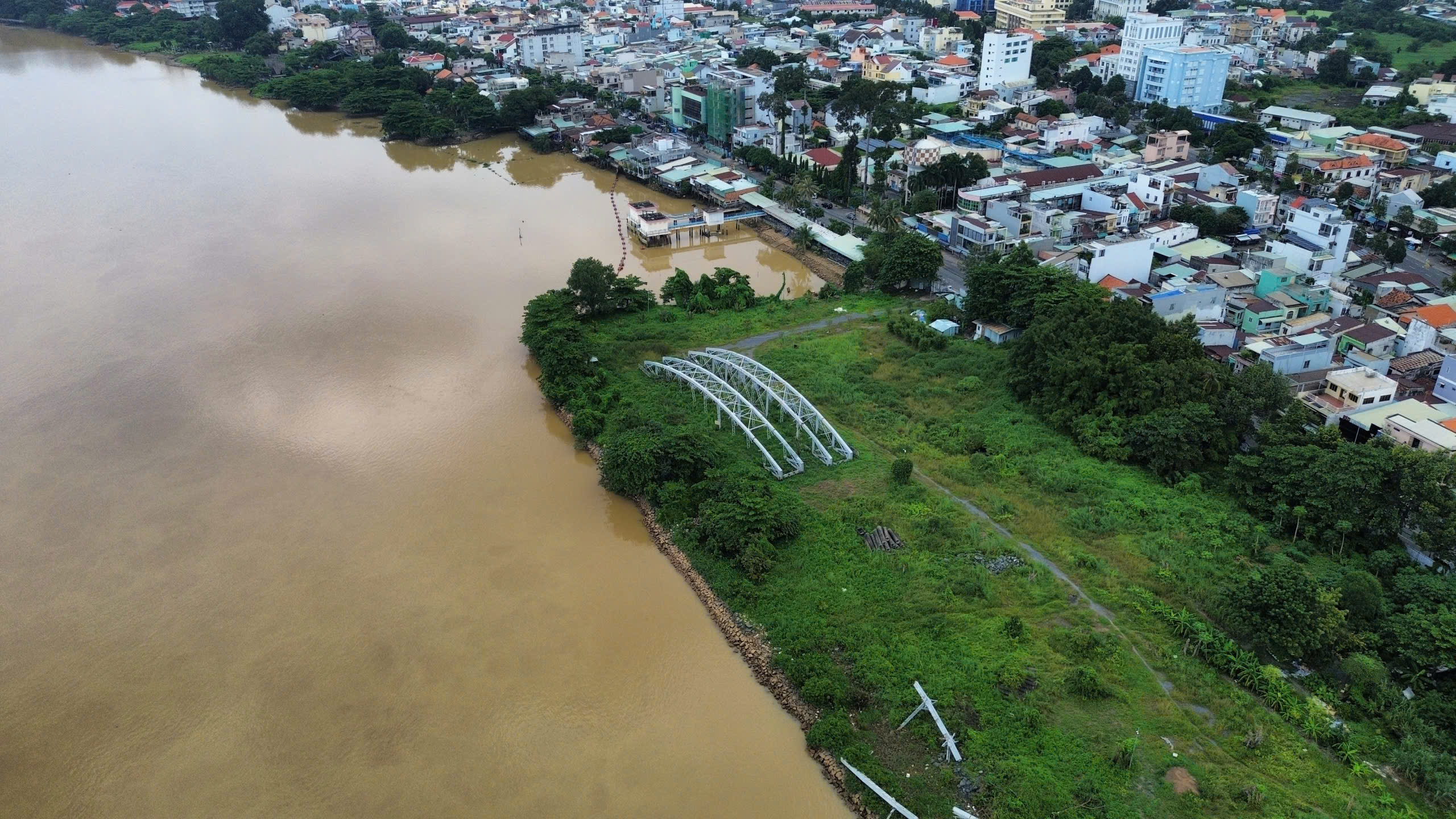 Chủ tịch Đồng Nai đốc th&uacute;c tiến độ xử l&yacute; 5 dự &aacute;n sai phạm- Ảnh 7.