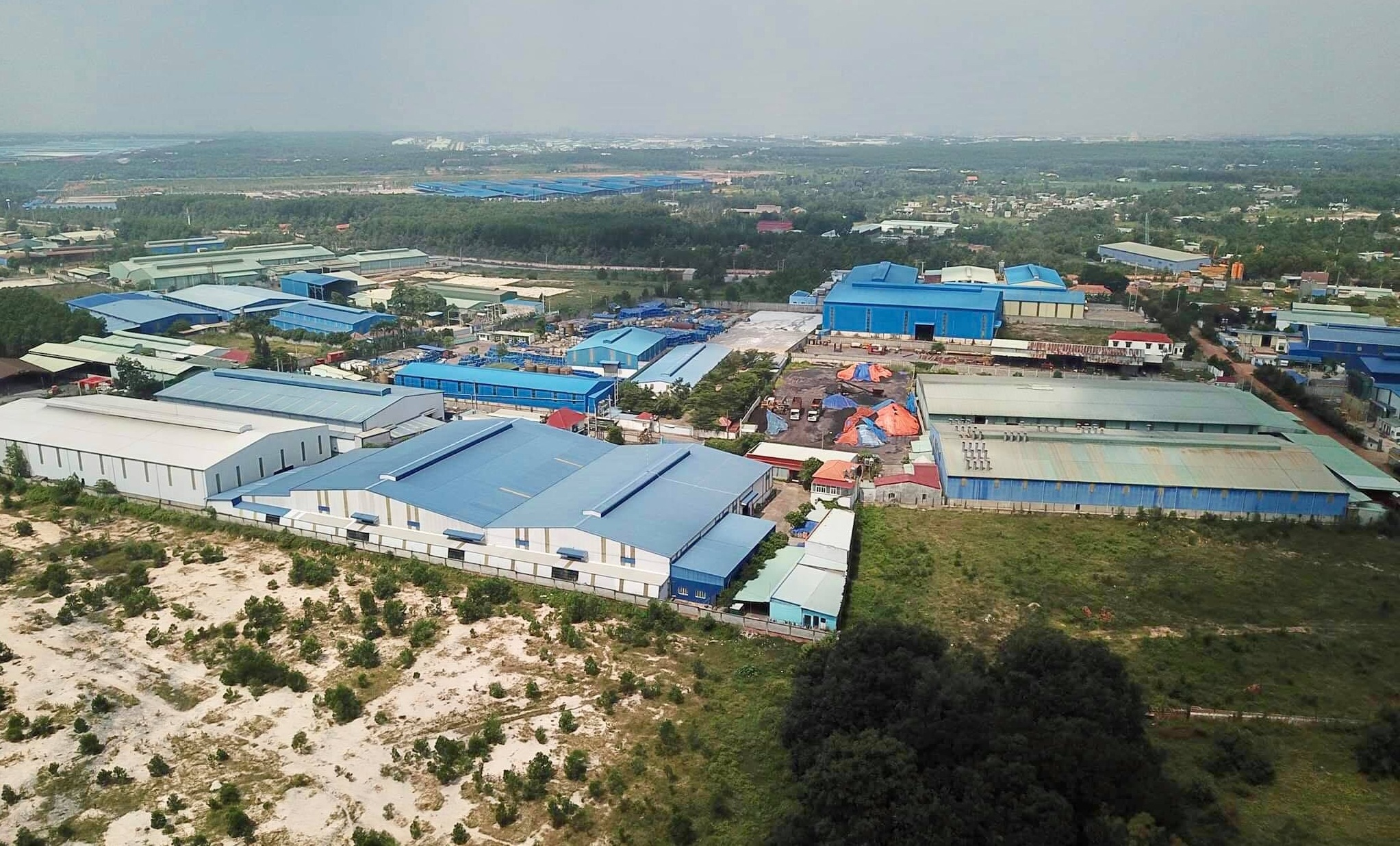 Chủ tịch Đồng Nai đốc th&uacute;c tiến độ xử l&yacute; 5 dự &aacute;n sai phạm- Ảnh 4.