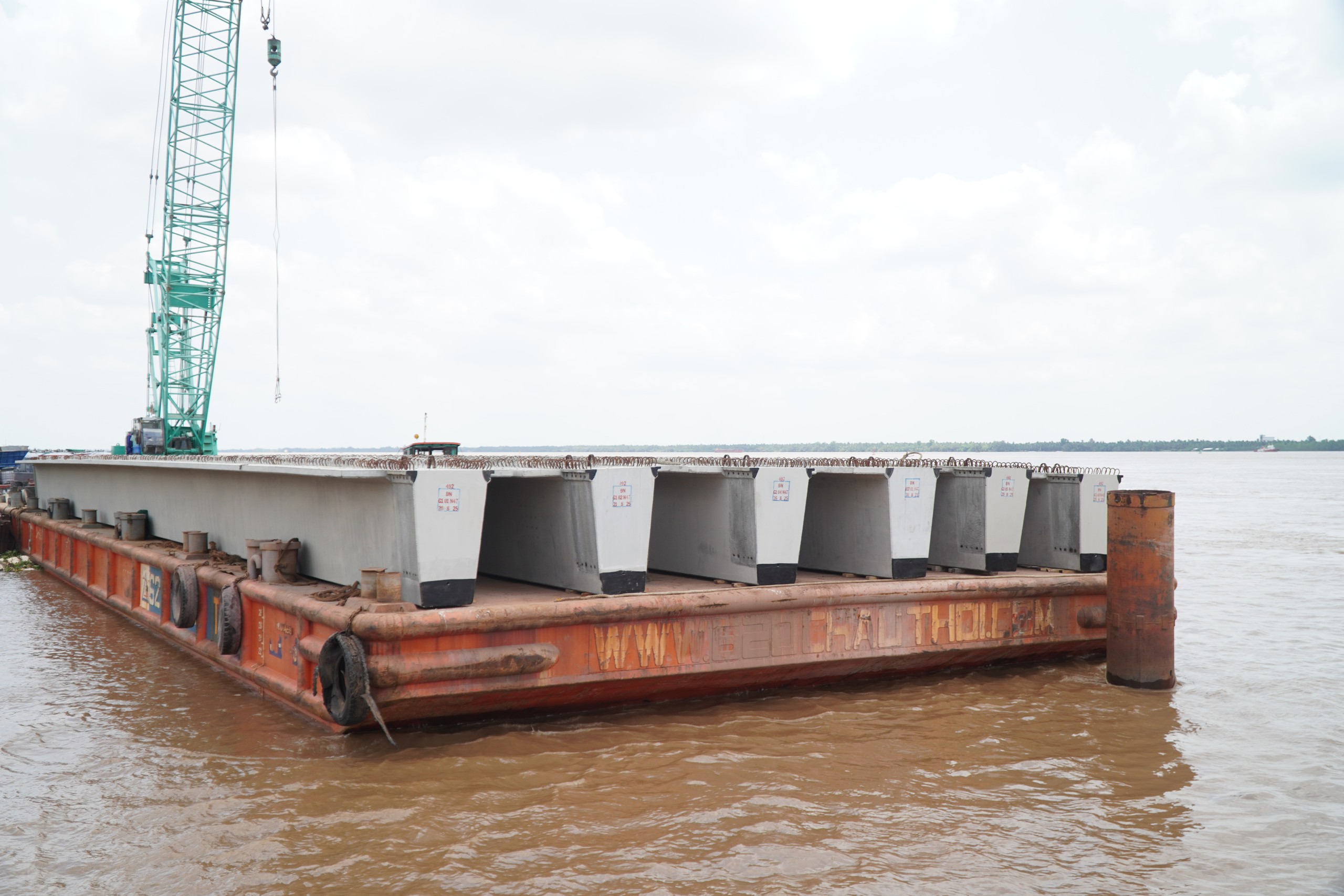 Th&ocirc;ng xe cầu Đại Ng&atilde;i 2, người d&acirc;n ng&oacute;ng tr&ocirc;ng cầu Đại Ng&atilde;i 1 sớm ho&agrave;n th&agrave;nh - Ảnh 9.