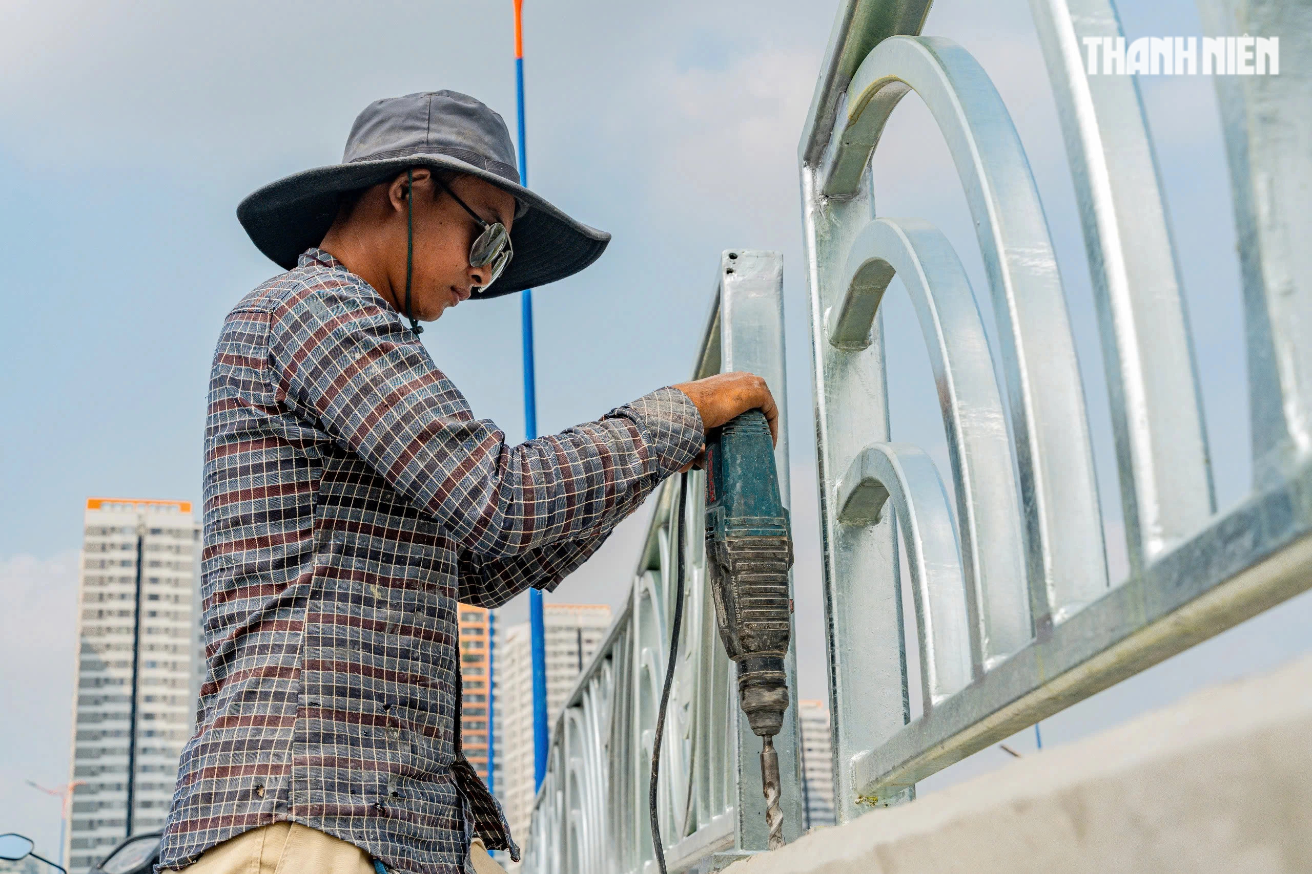 Cầu vượt n&uacute;t giao An Ph&uacute; hiện đại nhất TP.HCM th&ocirc;ng xe dịp 30.4- Ảnh 2.