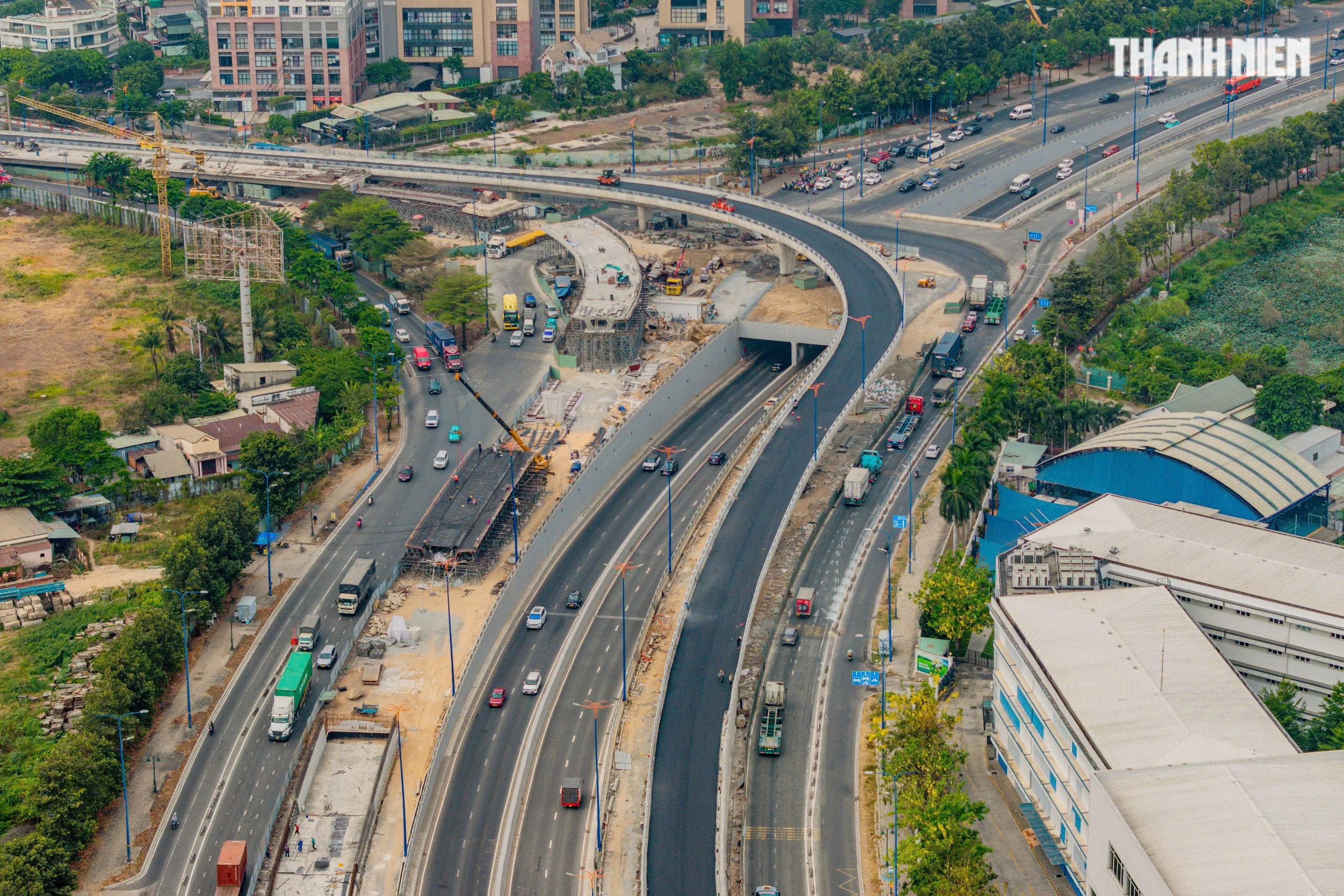 Cầu vượt n&uacute;t giao An Ph&uacute; hiện đại nhất TP.HCM th&ocirc;ng xe dịp 30.4- Ảnh 8.