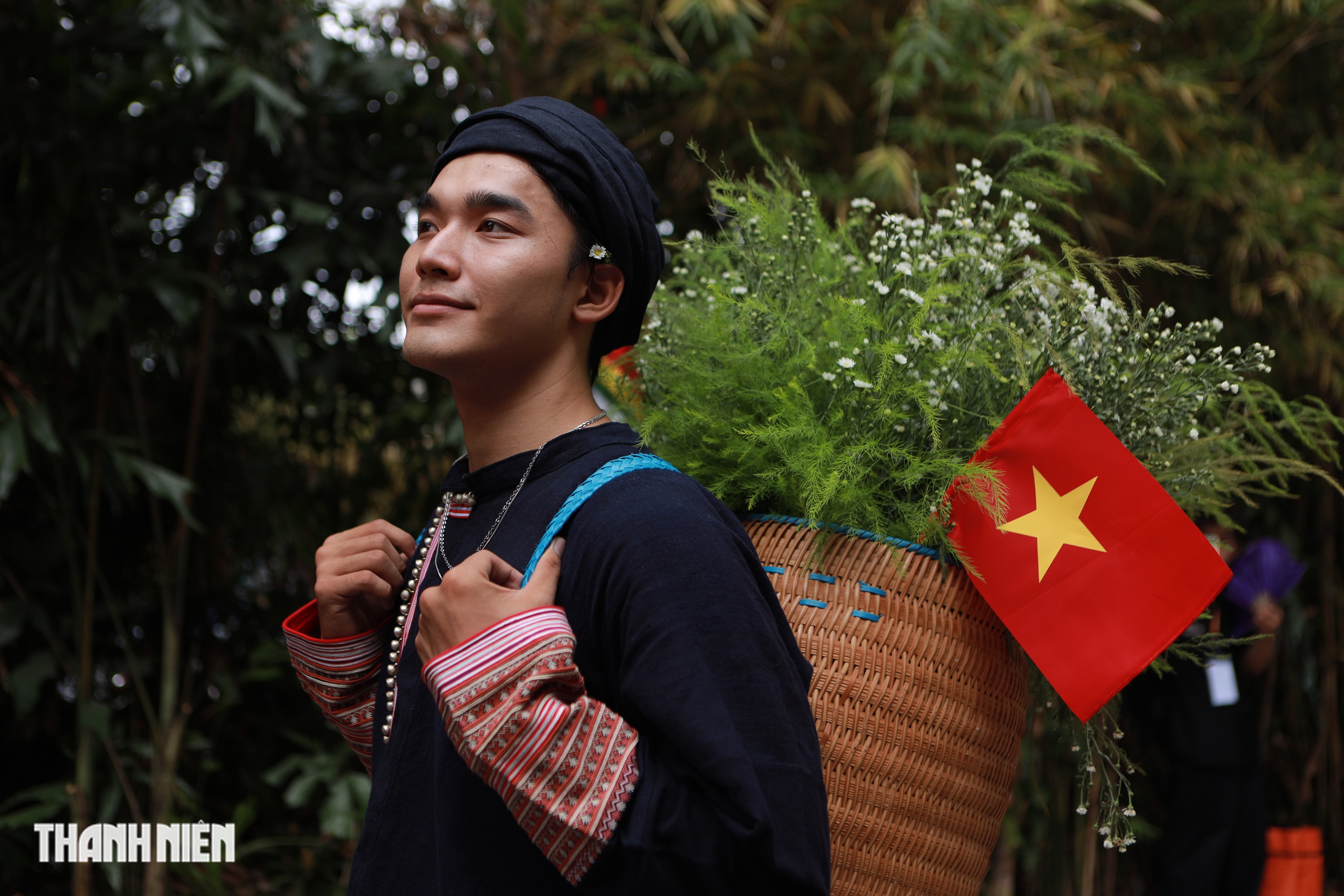 Giỗ tổ H&ugrave;ng Vương: 600 người diễu h&agrave;nh Việt phục trong Thảo Cầm Vi&ecirc;n S&agrave;i G&ograve;n - Ảnh 8.