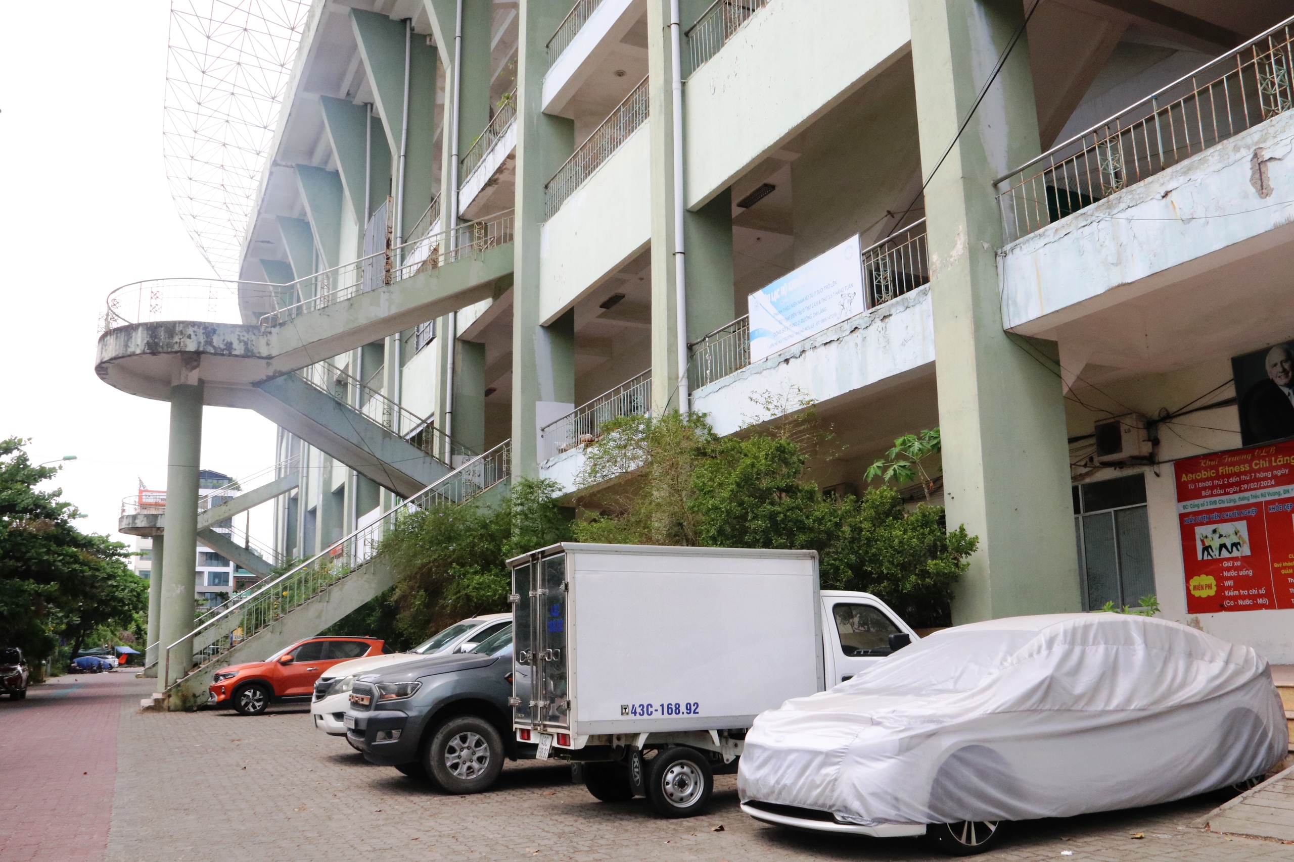 Cận &lsquo;chảo lửa&rsquo; s&acirc;n Chi Lăng hot nhất một thời ở Đ&agrave; Nẵng trước giờ 'xo&aacute; sổ' - Ảnh 7.