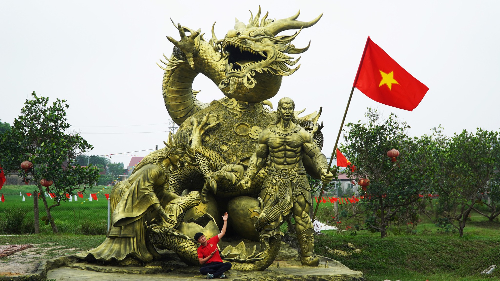 Tượng Cội Nguồn 25 tấn ở Bắc Ninh g&acirc;y sốt- Ảnh 1.