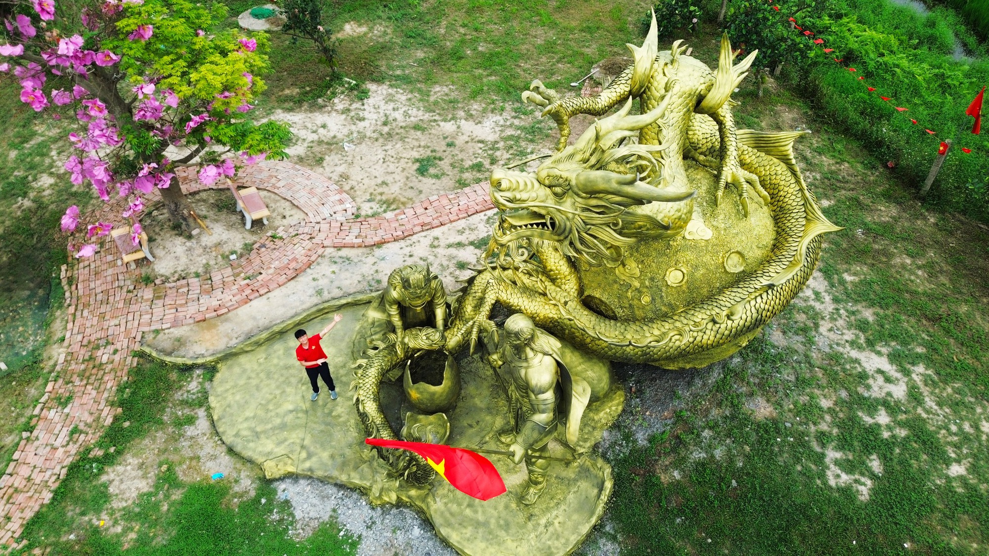 Tượng Cội Nguồn 25 tấn ở Bắc Ninh g&acirc;y sốt- Ảnh 4.