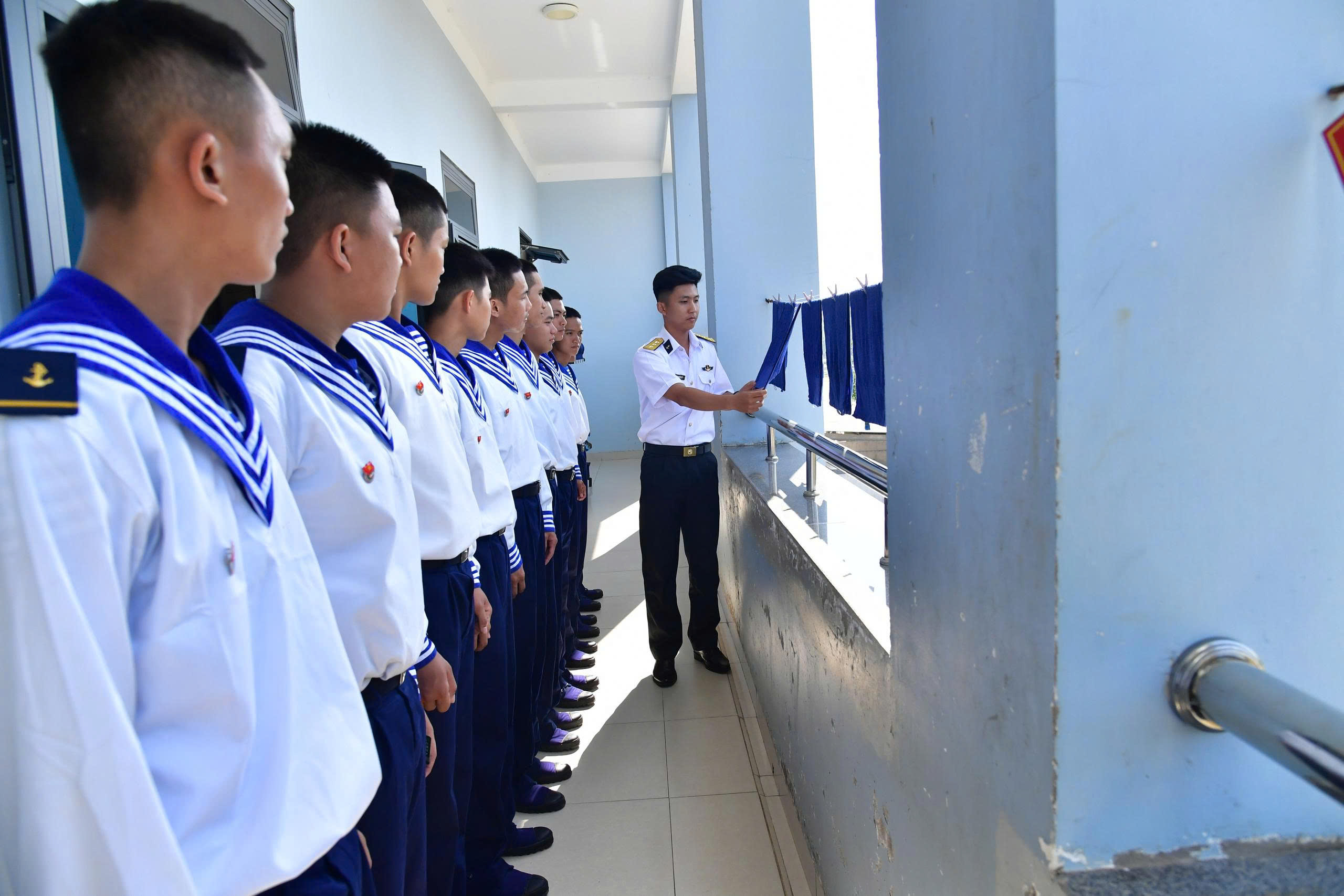 Thao trường của những người lính trẻ Vùng 2 Hải quân- Ảnh 7.