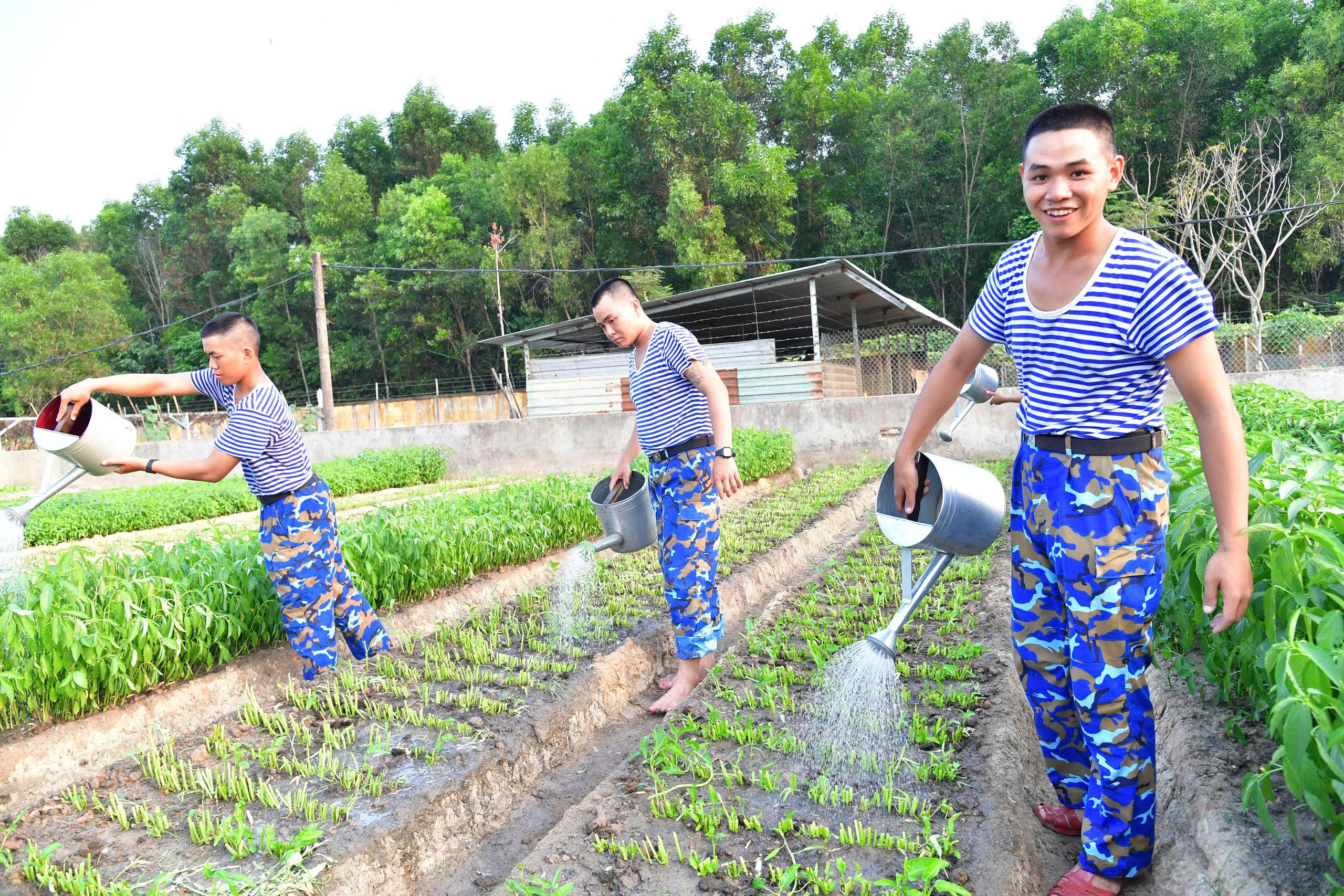 Thao trường của những người lính trẻ Vùng 2 Hải quân- Ảnh 21.