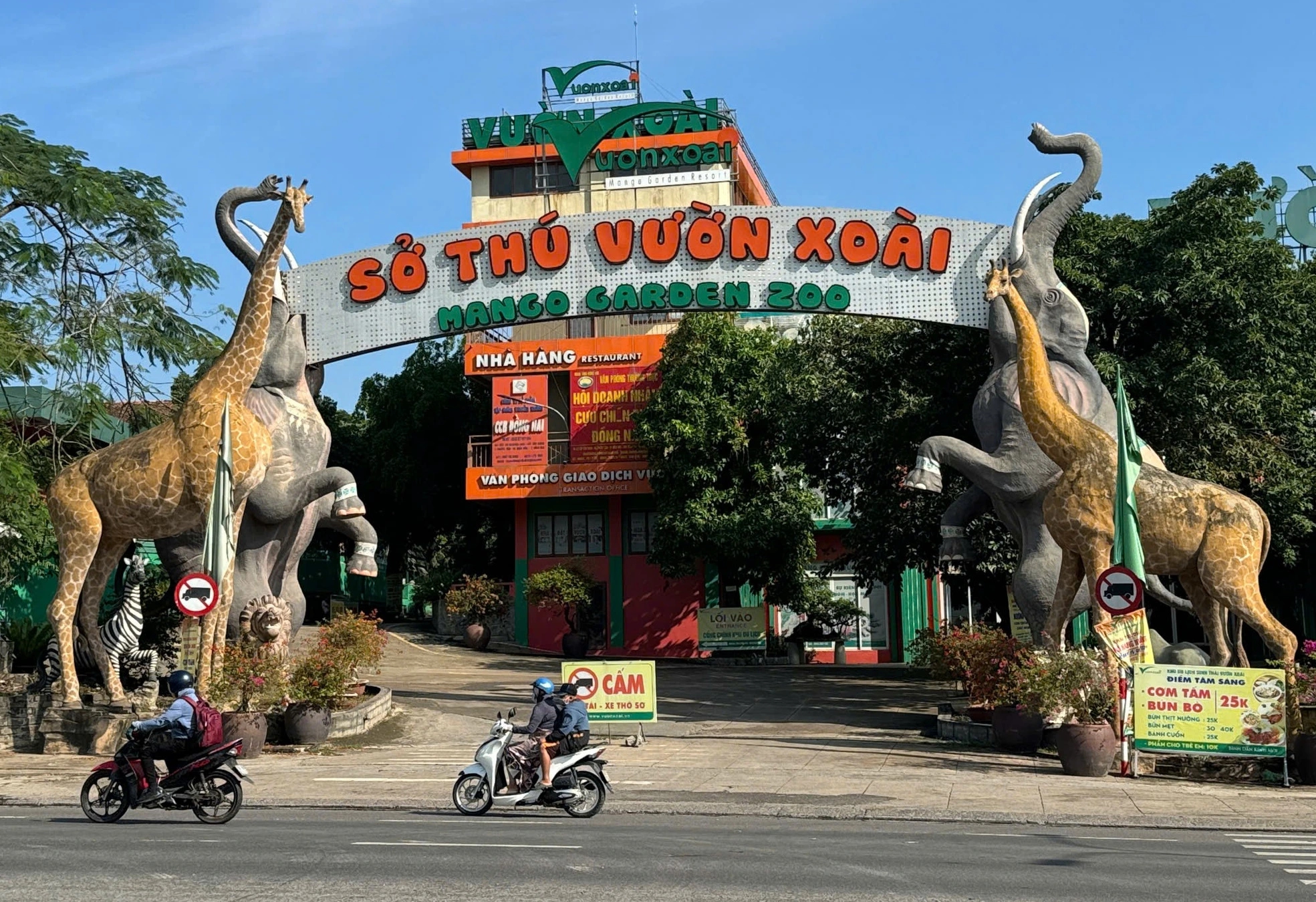 Chủ tịch Đồng Nai đốc th&uacute;c tiến độ xử l&yacute; 5 dự &aacute;n sai phạm- Ảnh 5.