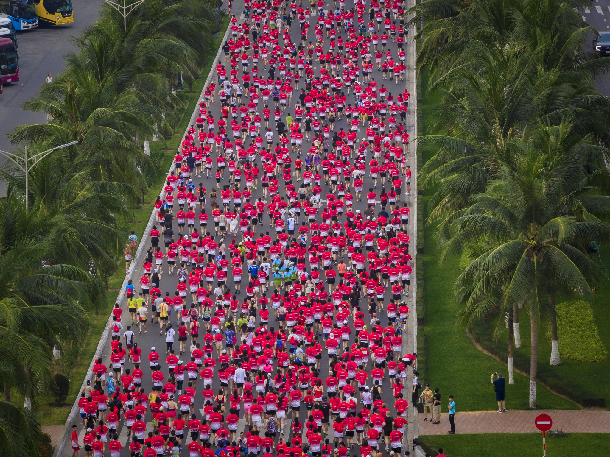 Gần 8.000 runner 'đổ bộ' Đ&agrave; Nẵng, AirAsia RedRun 2026 g&acirc;y sốt ngay m&ugrave;a đầu- Ảnh 7.