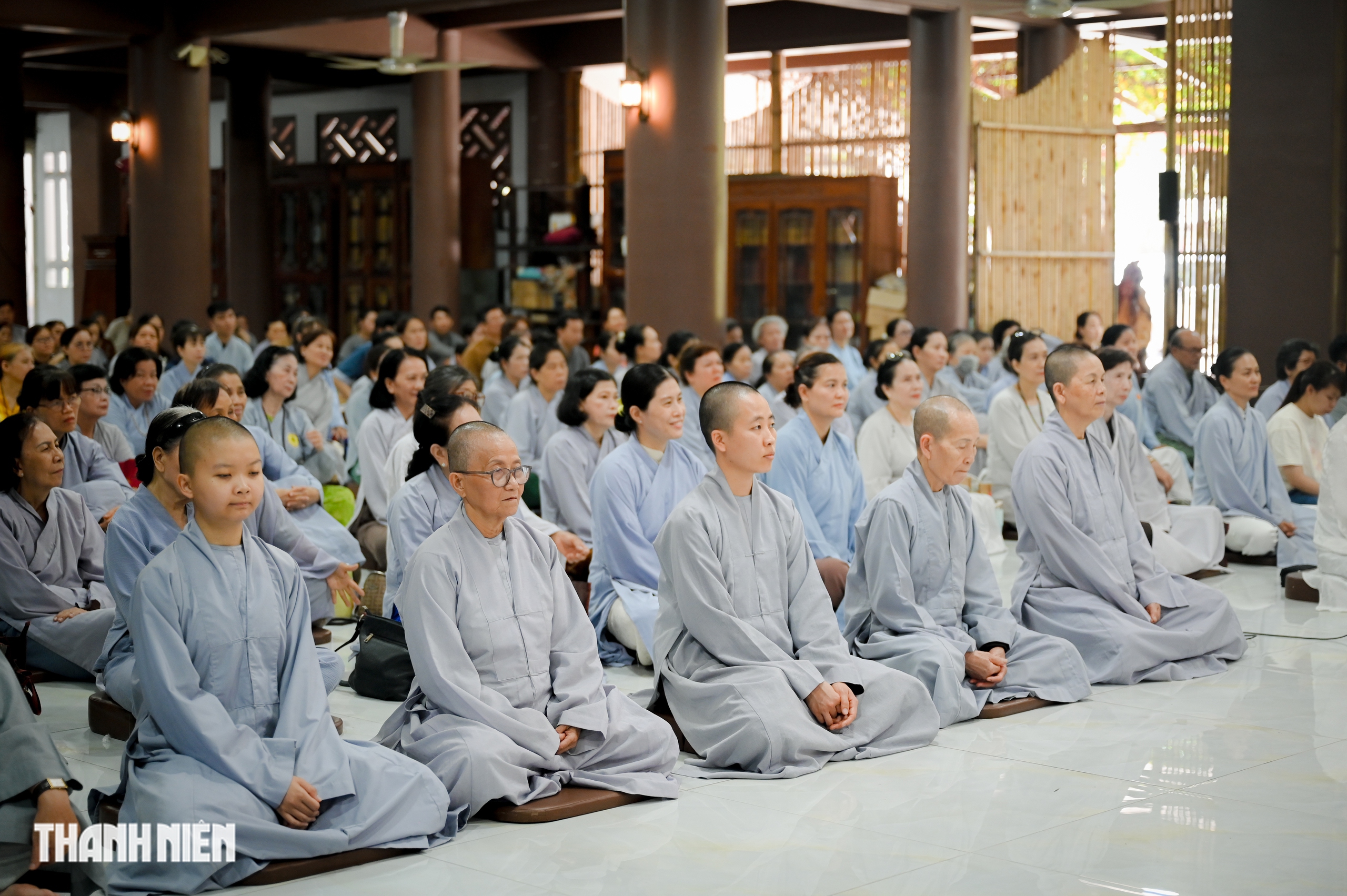 Giỗ tổ H&ugrave;ng Vương: Người d&acirc;n TP.HCM đi ch&ugrave;a, học c&aacute;ch 'quay về với ch&iacute;nh m&igrave;nh'- Ảnh 9.