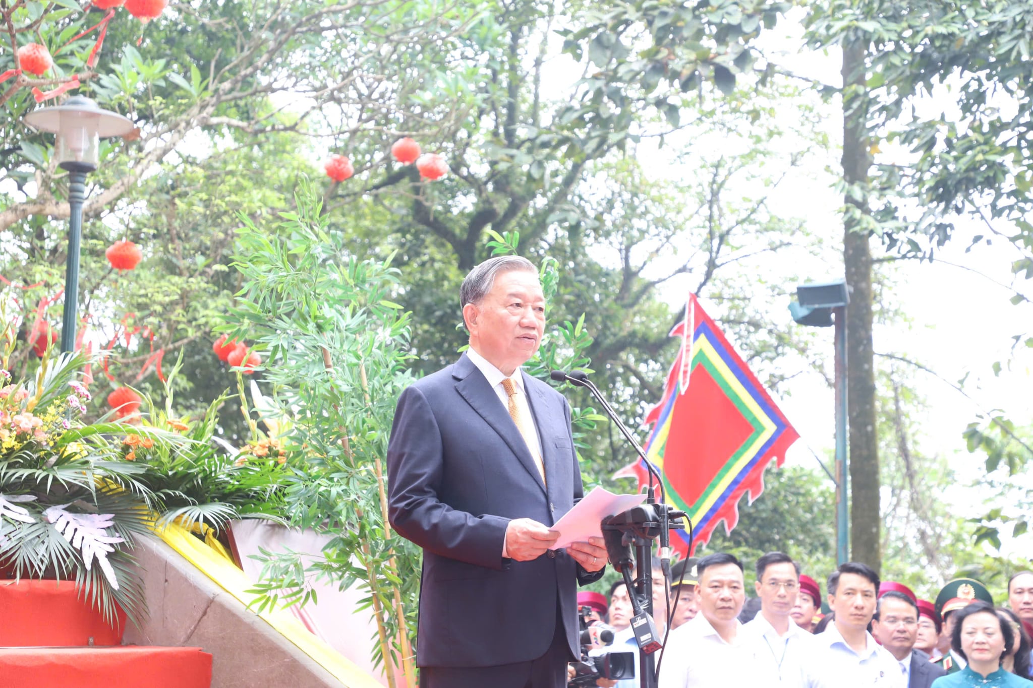 Tổng B&iacute; thư, Chủ tịch nước: 'Mọi đường lối, ch&iacute;nh s&aacute;ch phải hướng về nh&acirc;n d&acirc;n'- Ảnh 3.