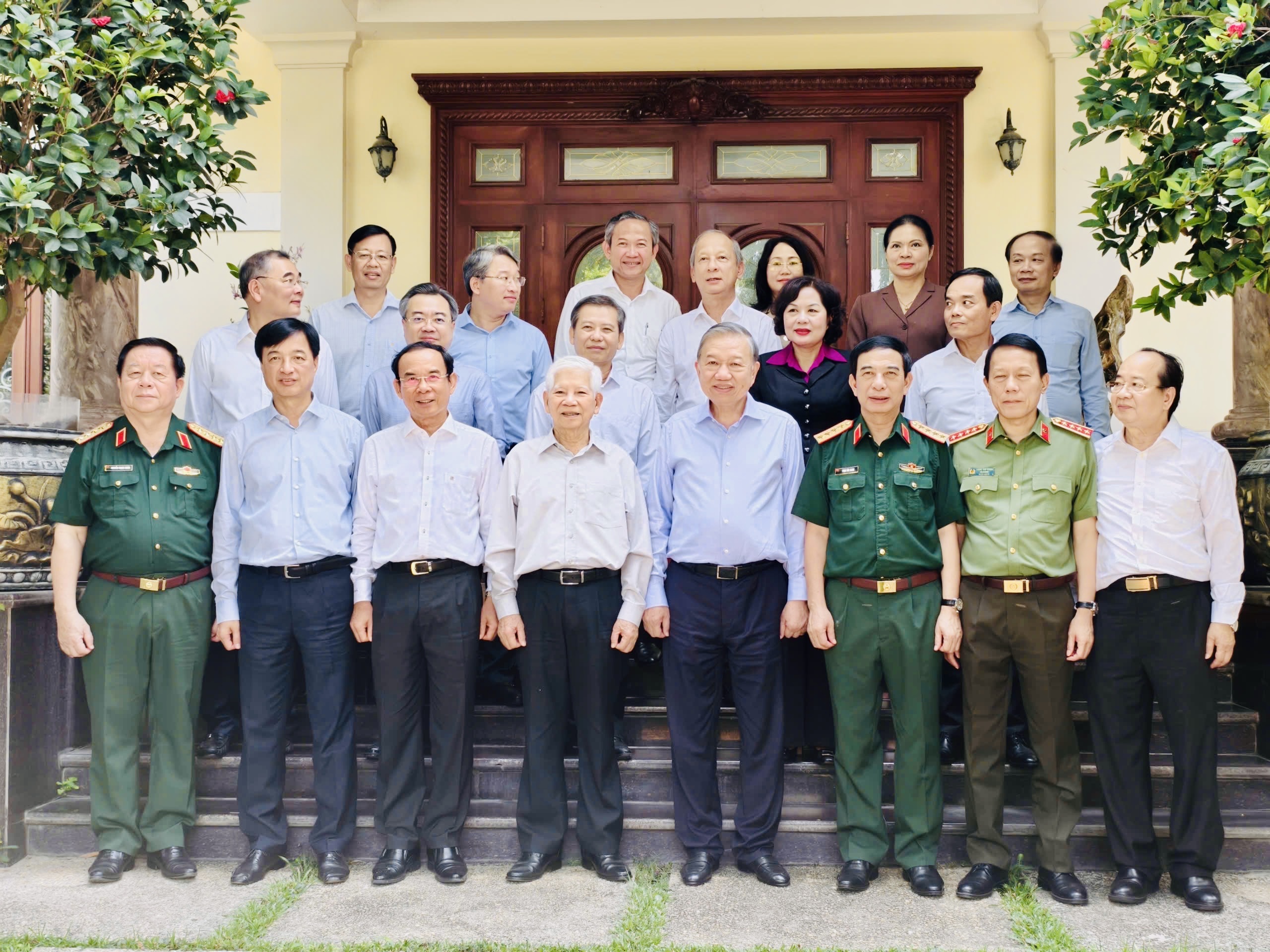 Tổng Bí thư, Chủ tịch nước Tô Lâm thăm ông Nguyễn Minh Triết nguyên Chủ tịch nước - Ảnh 2.