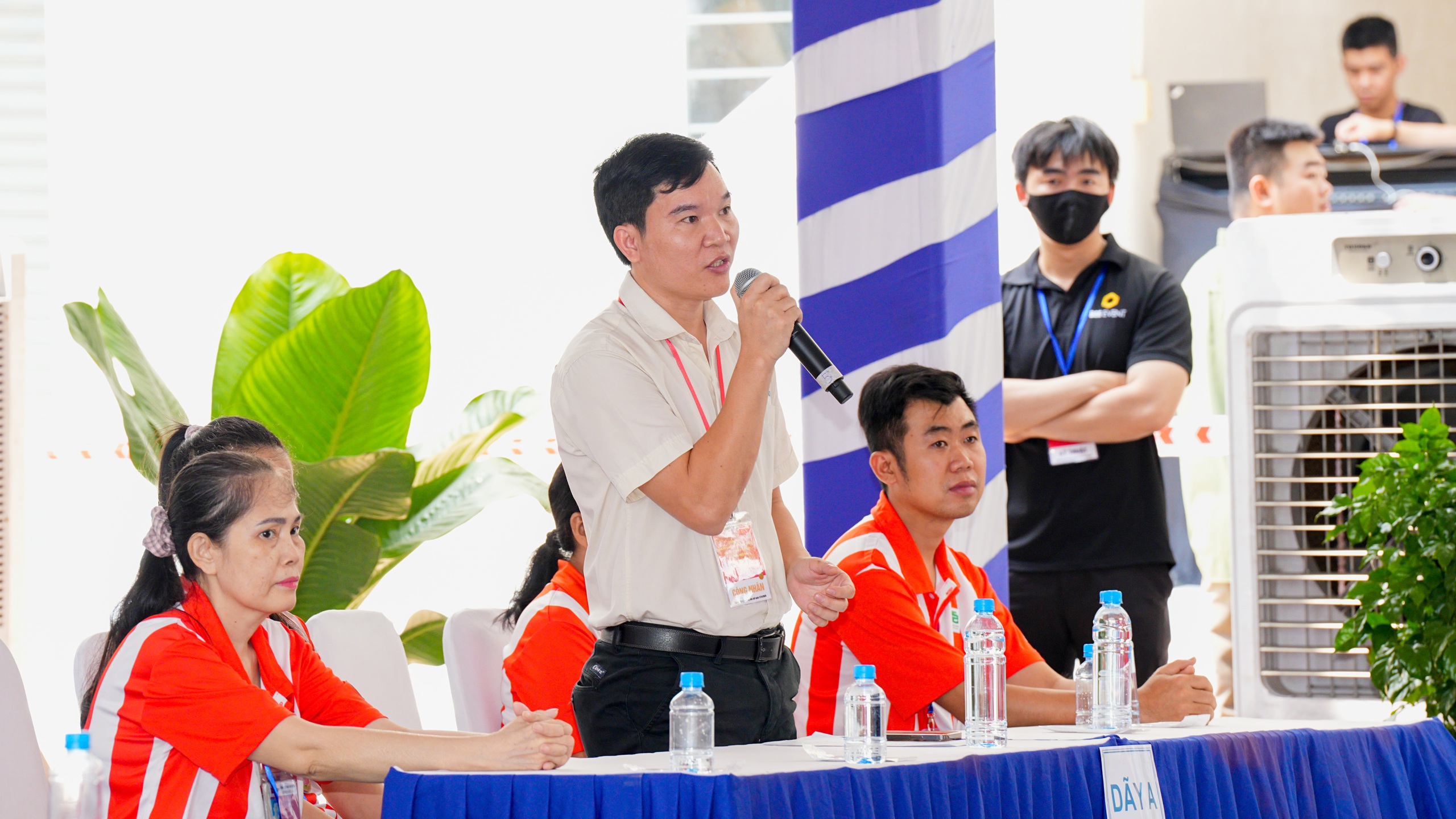 Tổng B&iacute; thư, Chủ tịch nước T&ocirc; L&acirc;m: Chia sẻ với những kh&oacute; khăn của c&ocirc;ng nh&acirc;n - Ảnh 5.