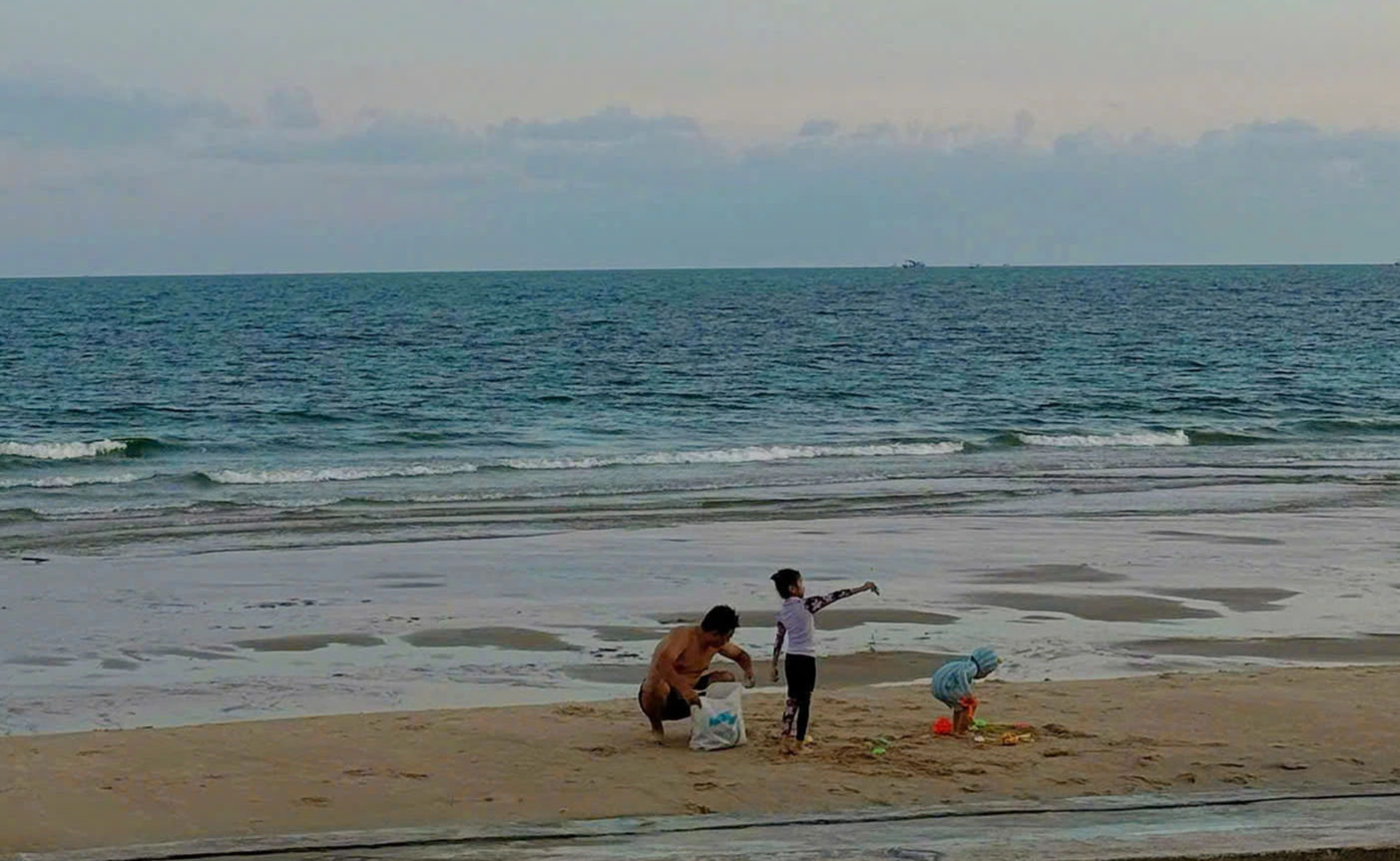 Dịp nghỉ lễ 30.4 - 1.5: Đi biển Vũng Tàu có còn lo sứa, sâu biển? - Ảnh 2.