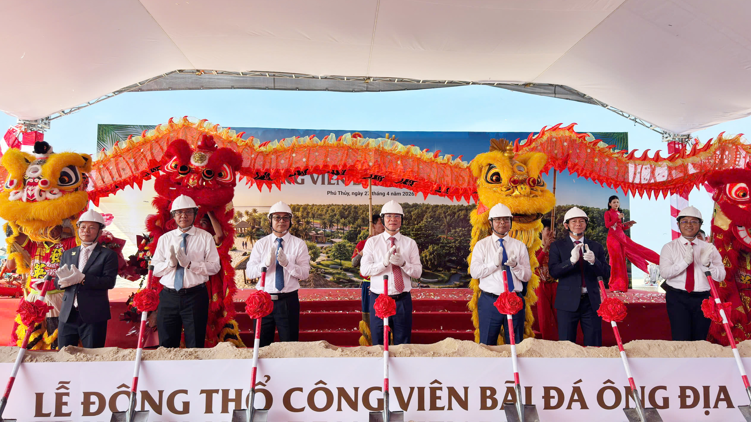 Công viên biển Đá Ông Địa góp phần nâng tầm du lịch Mũi Né- Ảnh 1.