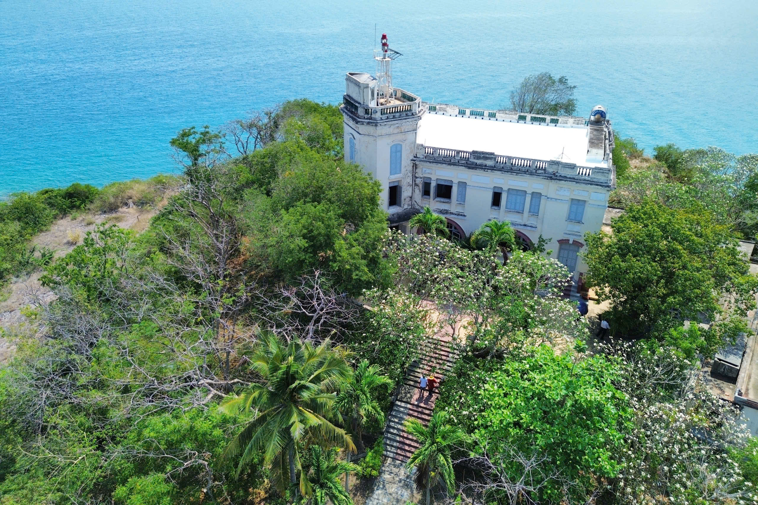 Biệt thự Cầu Đ&aacute; Nha Trang mở cửa đ&oacute;n kh&aacute;ch sau hơn 10 năm dừng hoạt động- Ảnh 1.