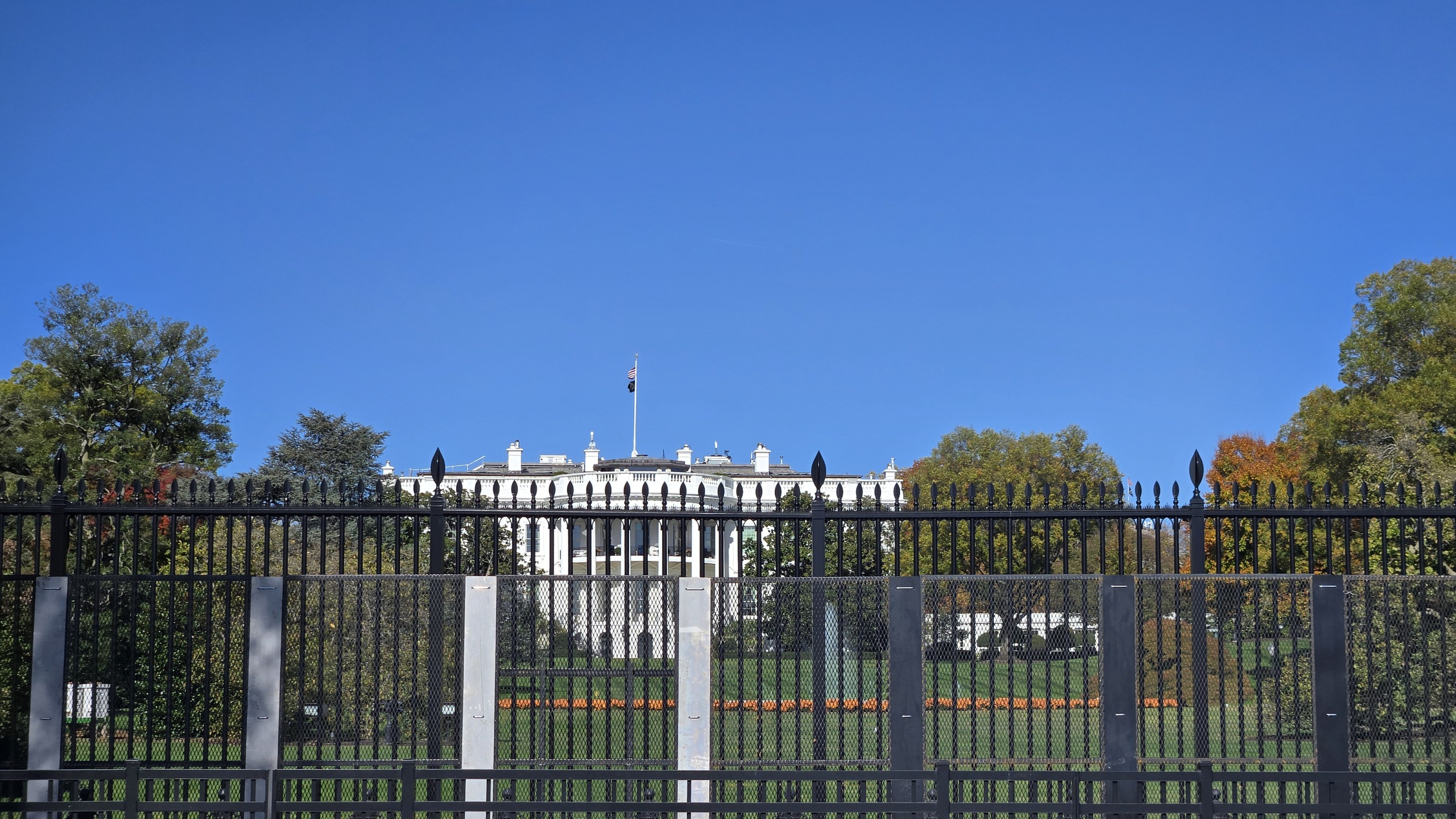 Tổng thống Trump sa thải Hội đồng Khoa học quốc gia: Căng thẳng mới giữa Nhà Trắng và giới khoa học