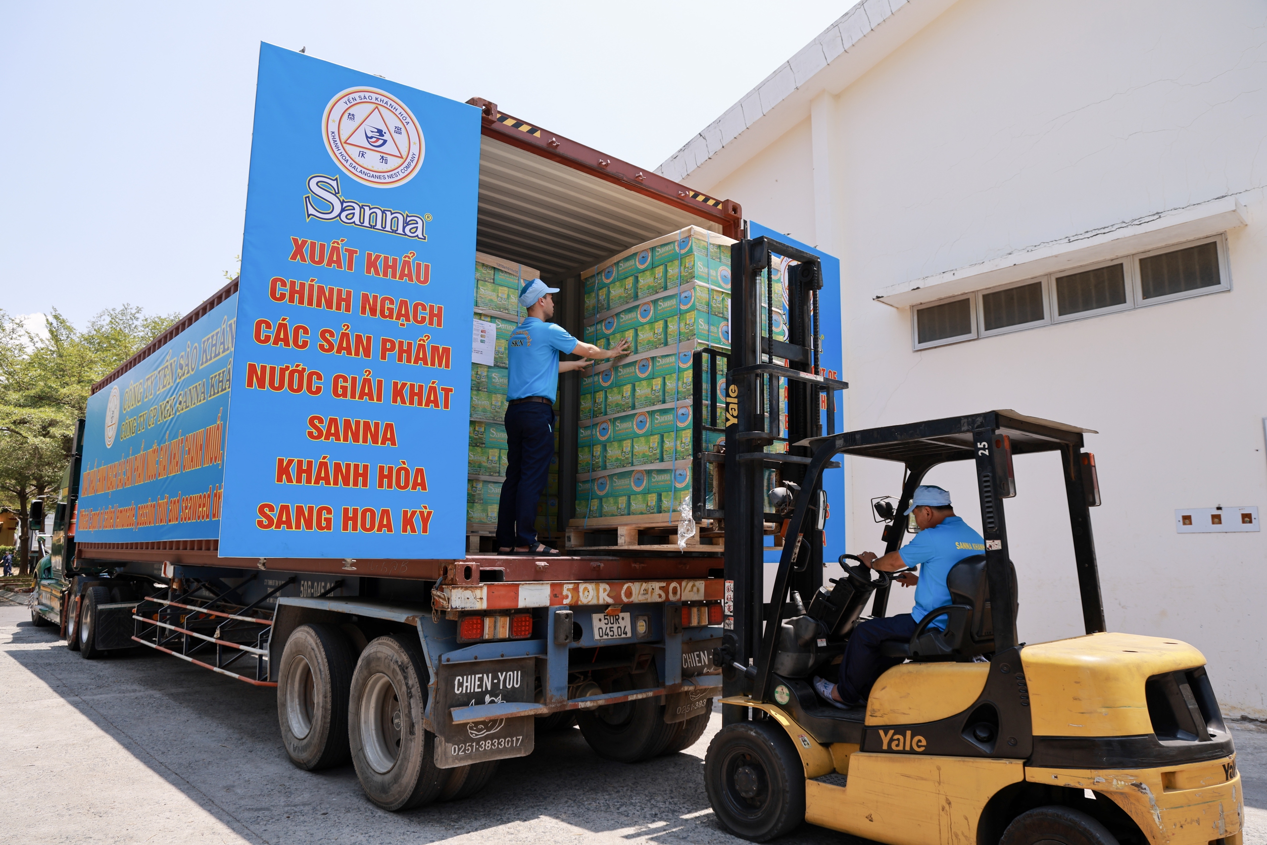 Sanna Khánh Hòa lần đầu xuất khẩu nước giải khát sang Mỹ- Ảnh 2.