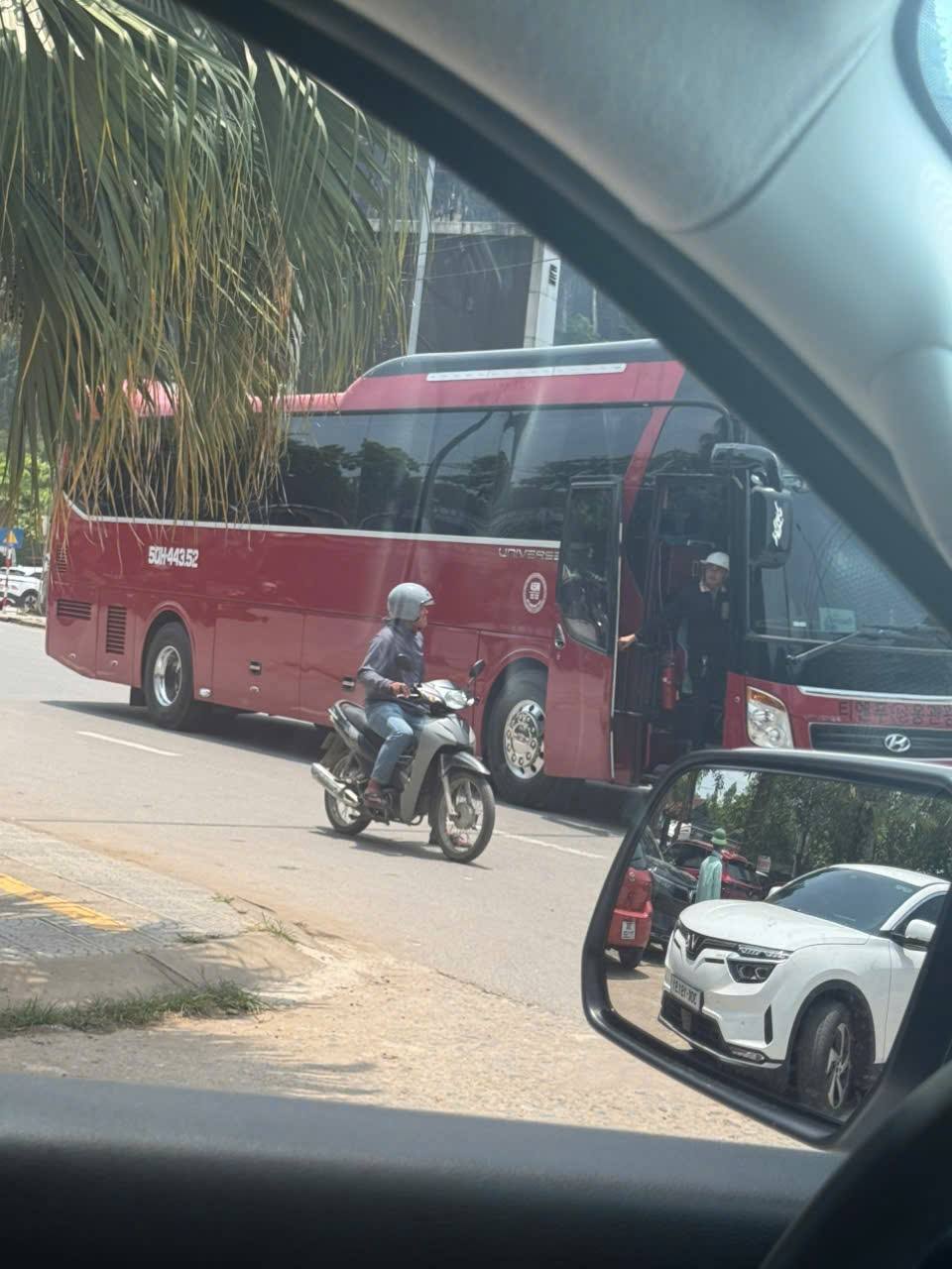 Dẹp nạn 'cò vạc' trước cửa ngõ di sản Phong Nha- Ảnh 3. Dẹp nạn 'cò vạc' trước cửa ngõ di sản Phong Nha- Ảnh 3.