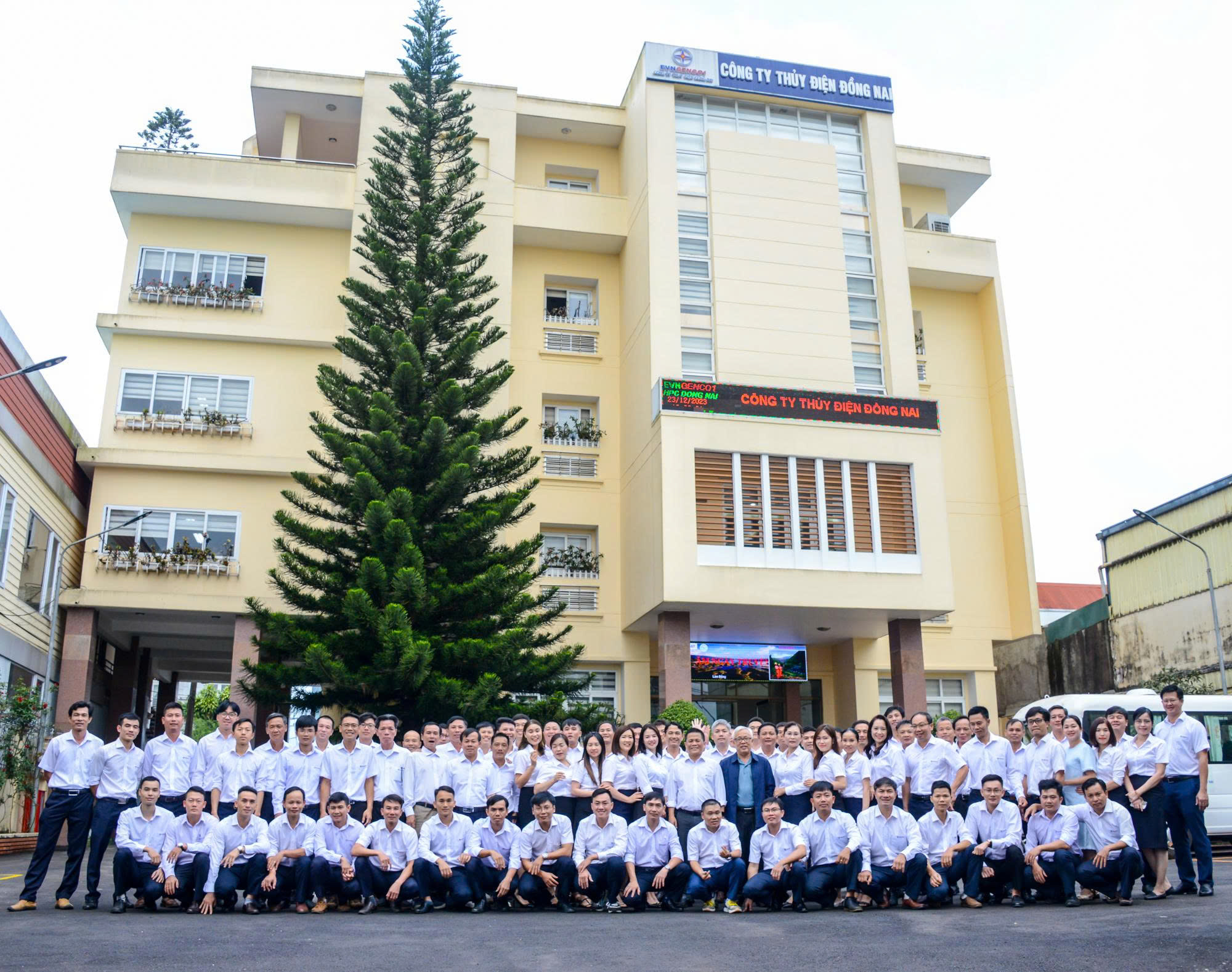 Thủy điện Đồng Nai hướng tới cột mốc 15 năm xây dựng và phát triển - Ảnh 1.