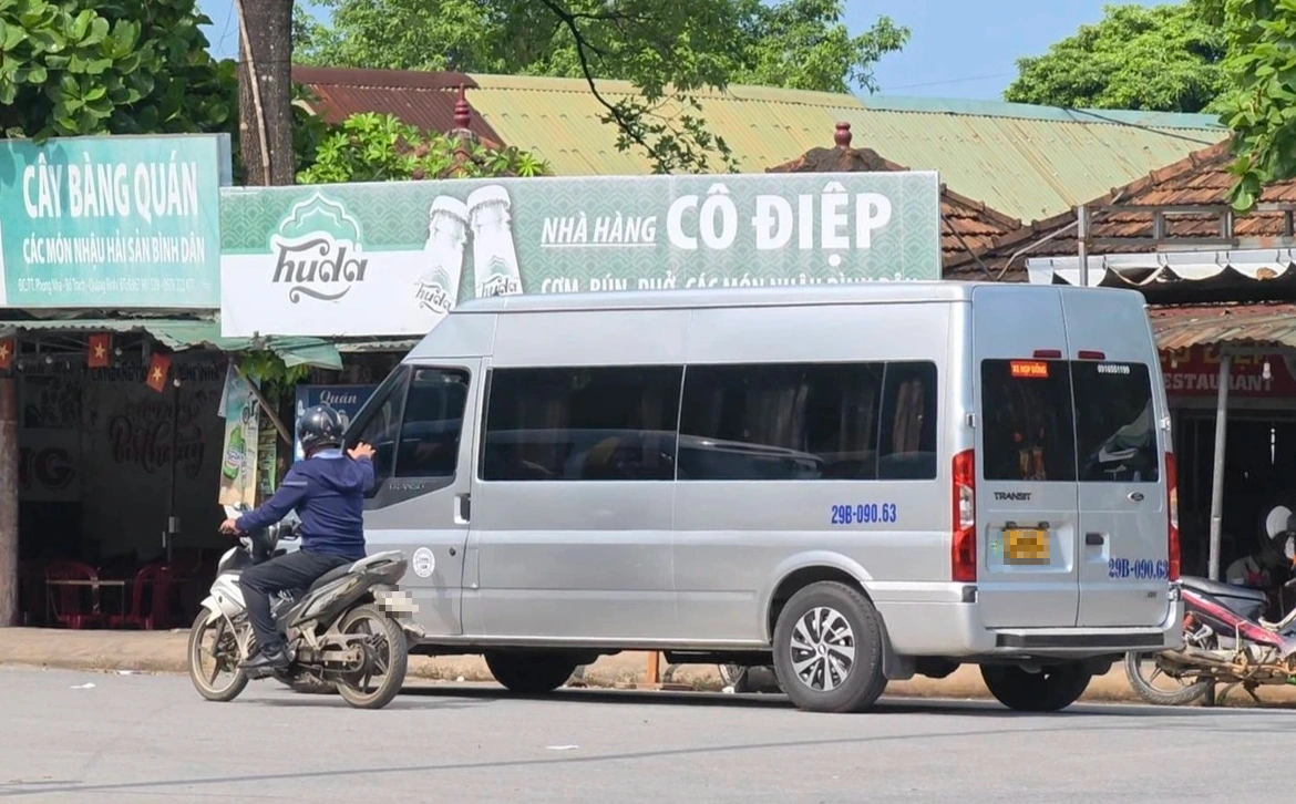 Dẹp nạn 'cò vạc' trước cửa ngõ di sản Phong Nha- Ảnh 2. Dẹp nạn 'cò vạc' trước cửa ngõ di sản Phong Nha- Ảnh 2.