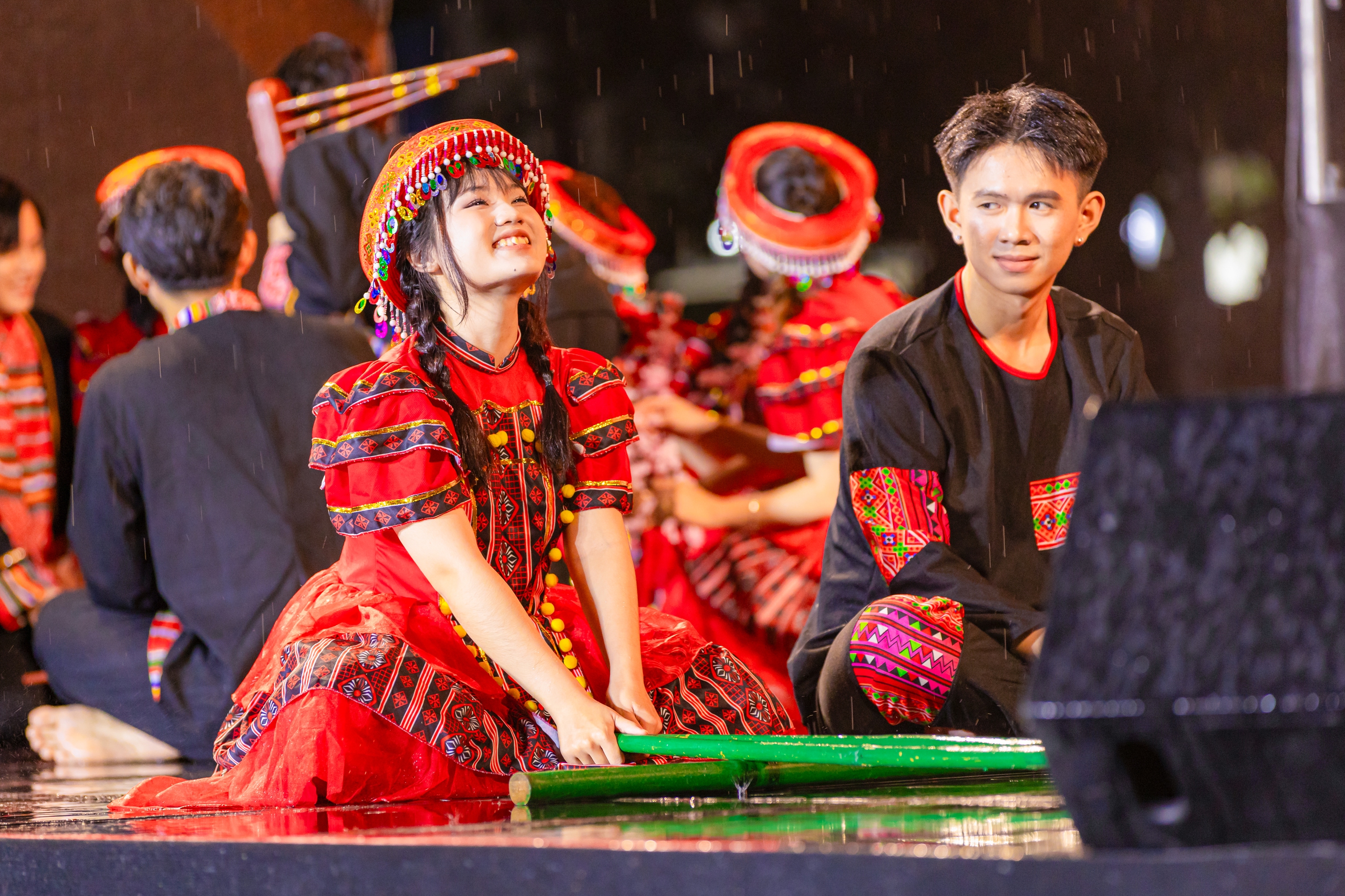 Giữa 'cơn b&atilde;o AI', sinh vi&ecirc;n HUTECH được trang bị g&igrave; để kh&ocirc;ng bị c&ocirc;ng nghệ dẫn dắt?  - Ảnh 1.