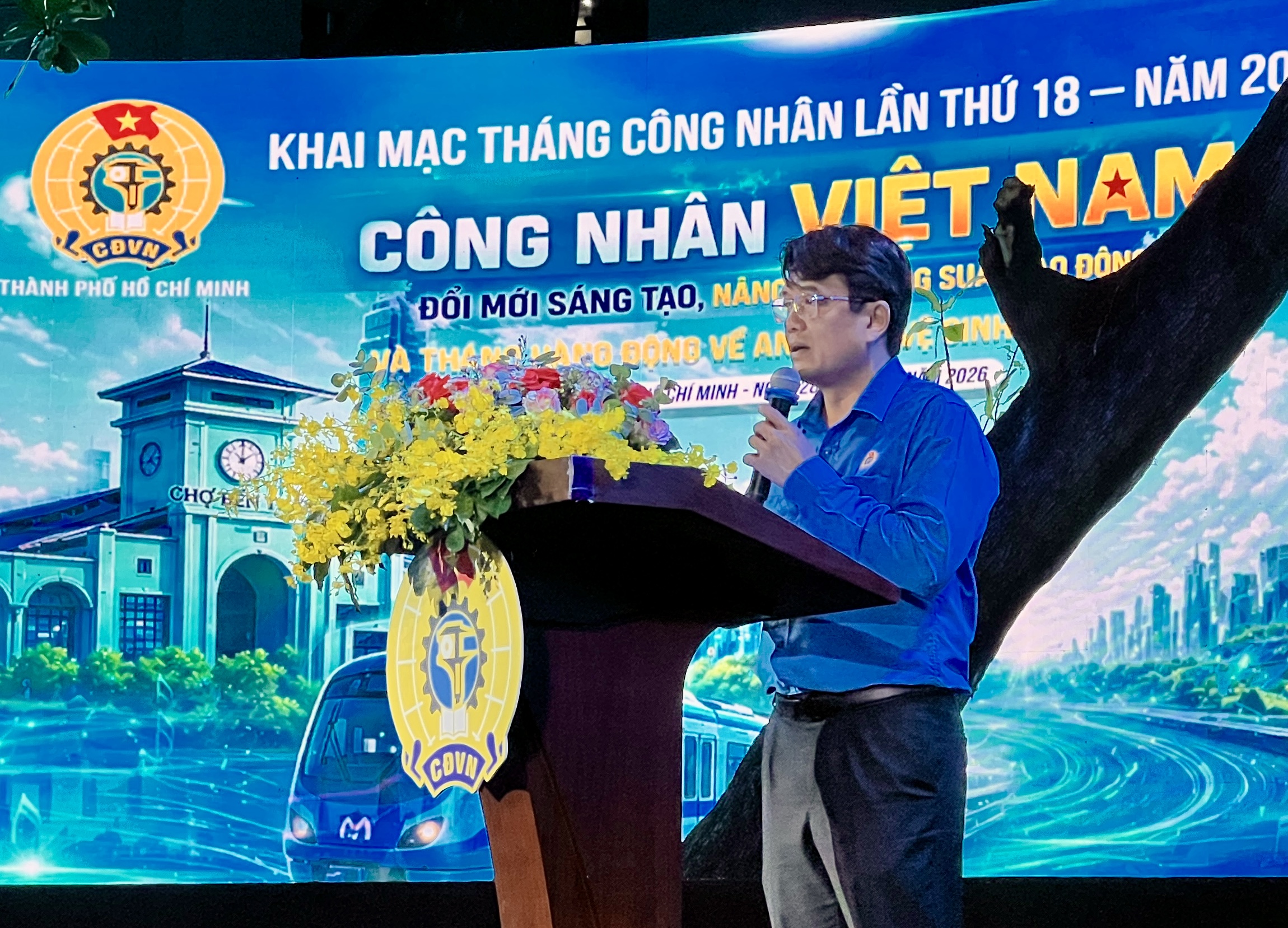Khai mạc Tháng Công nhân: Tặng 12 'mái ấm Công đoàn cho' người lao động- Ảnh 1.
