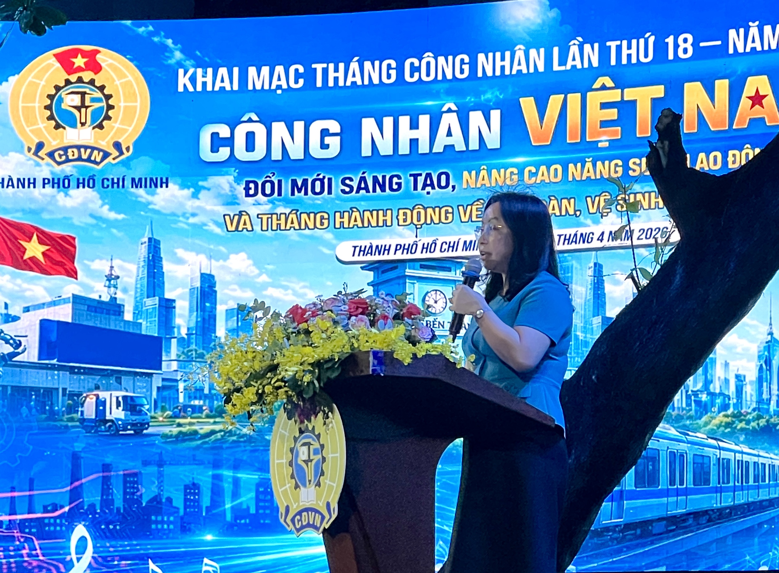 Khai mạc Tháng Công nhân: Tặng 12 'mái ấm Công đoàn cho' người lao động- Ảnh 2.