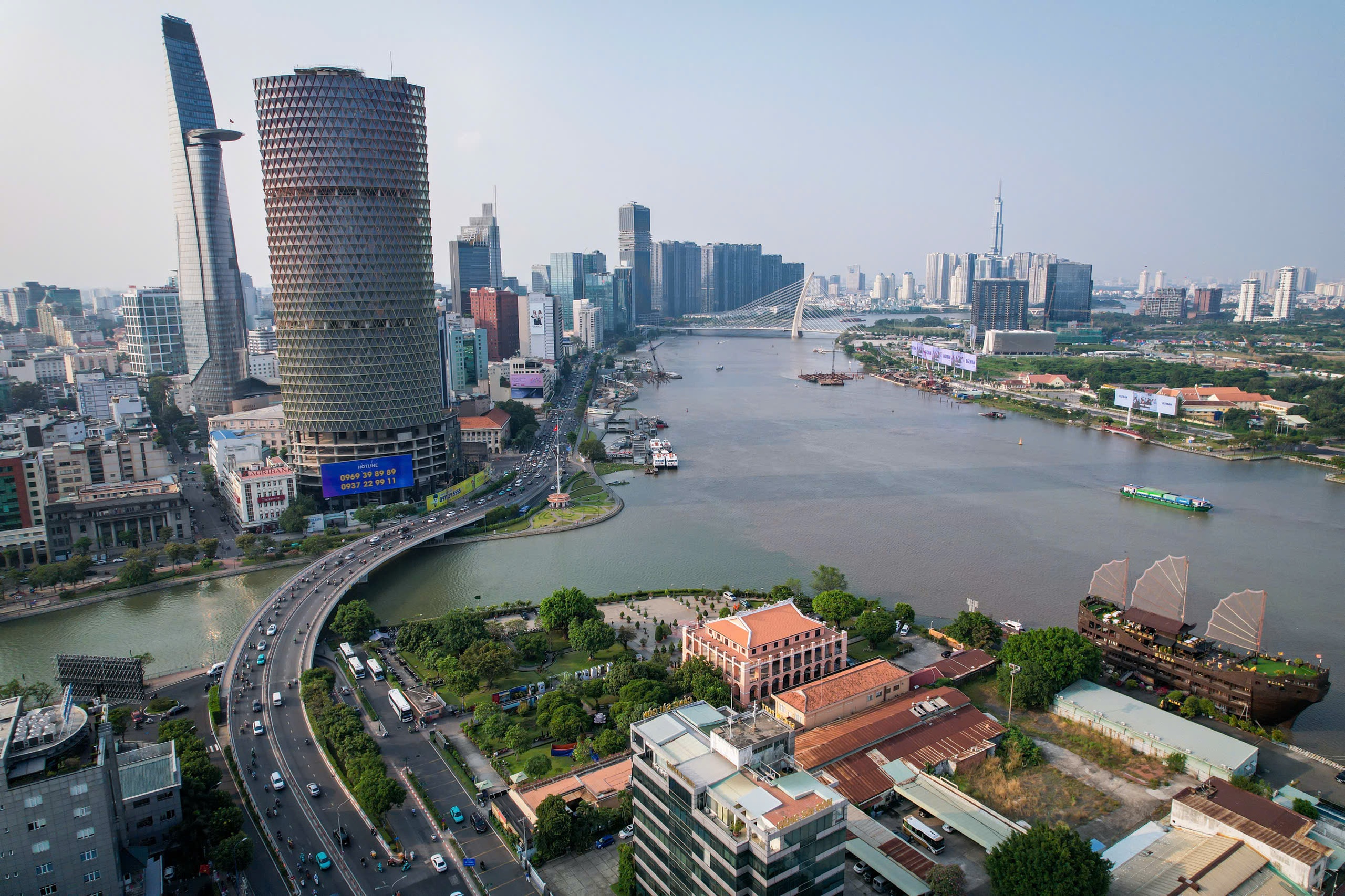 TP.HCM quy hoạch siêu đô thị 22 triệu dân vào năm 2050- Ảnh 1.