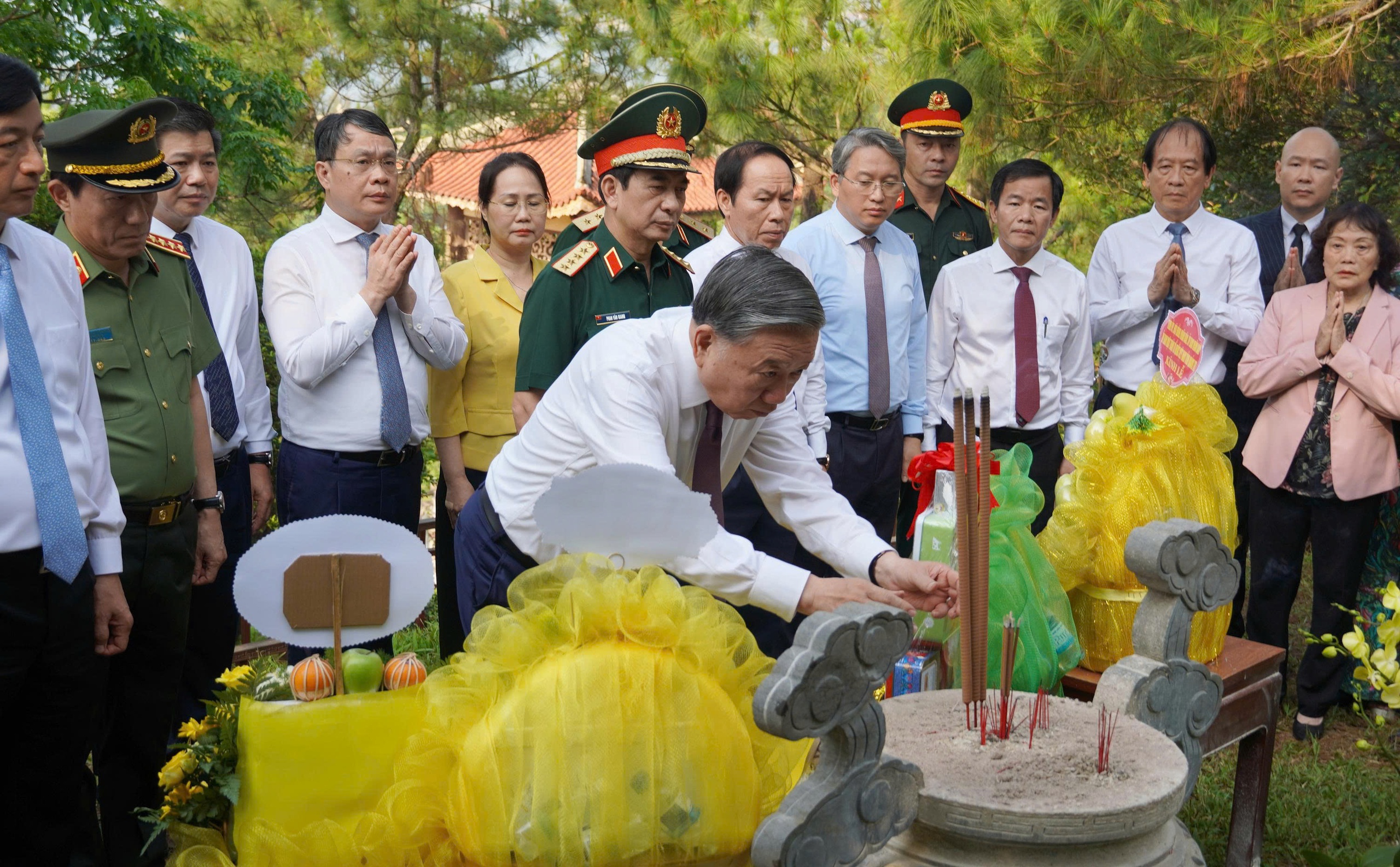 Tổng Bí thư, Chủ tịch nước Tô Lâm dự lễ thượng cờ 'Thống nhất non sông'- Ảnh 5.
