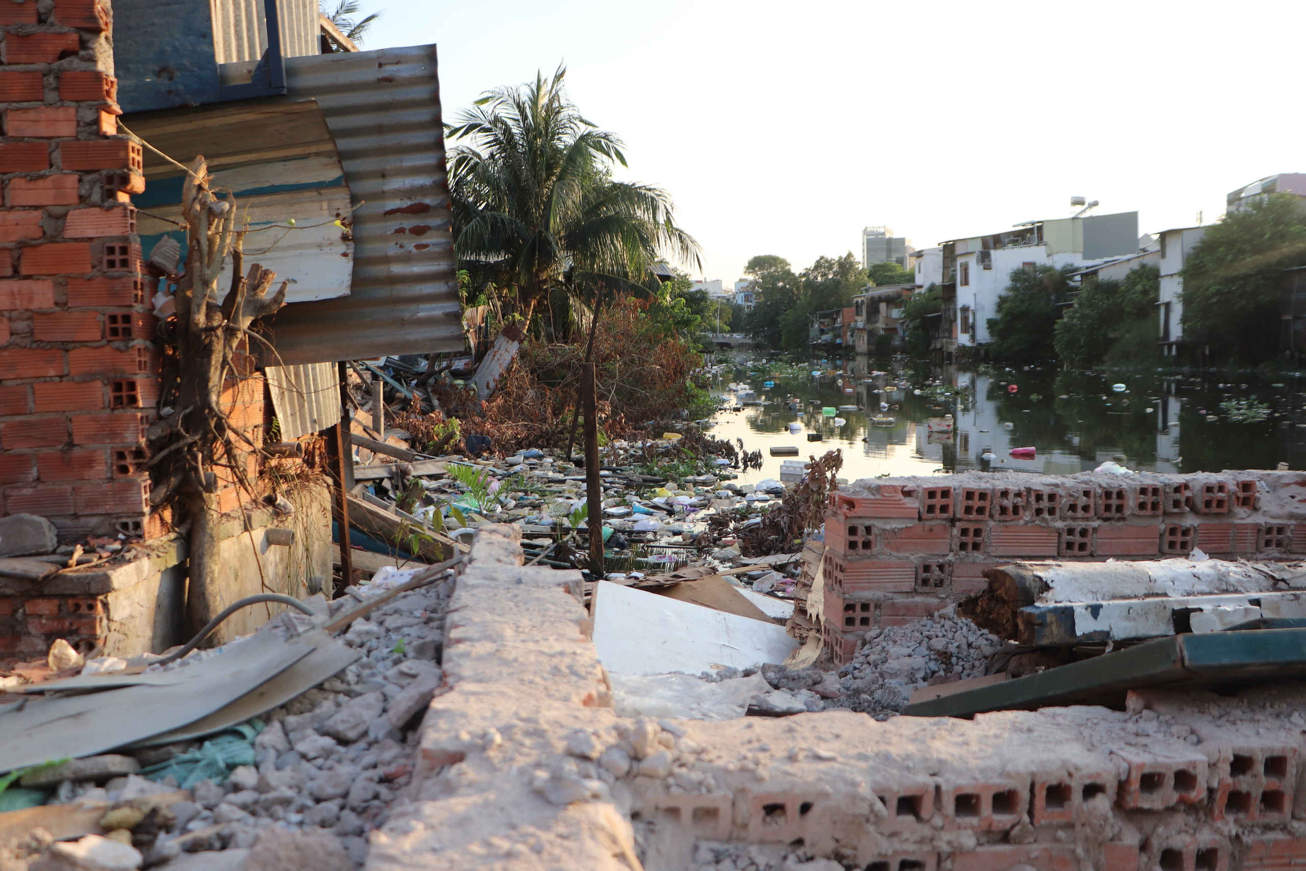 Chỉnh trang đ&ocirc; thị TP.HCM: Quyết t&acirc;m để người d&acirc;n ven k&ecirc;nh c&oacute; nơi ở tốt hơn - Ảnh 3.
