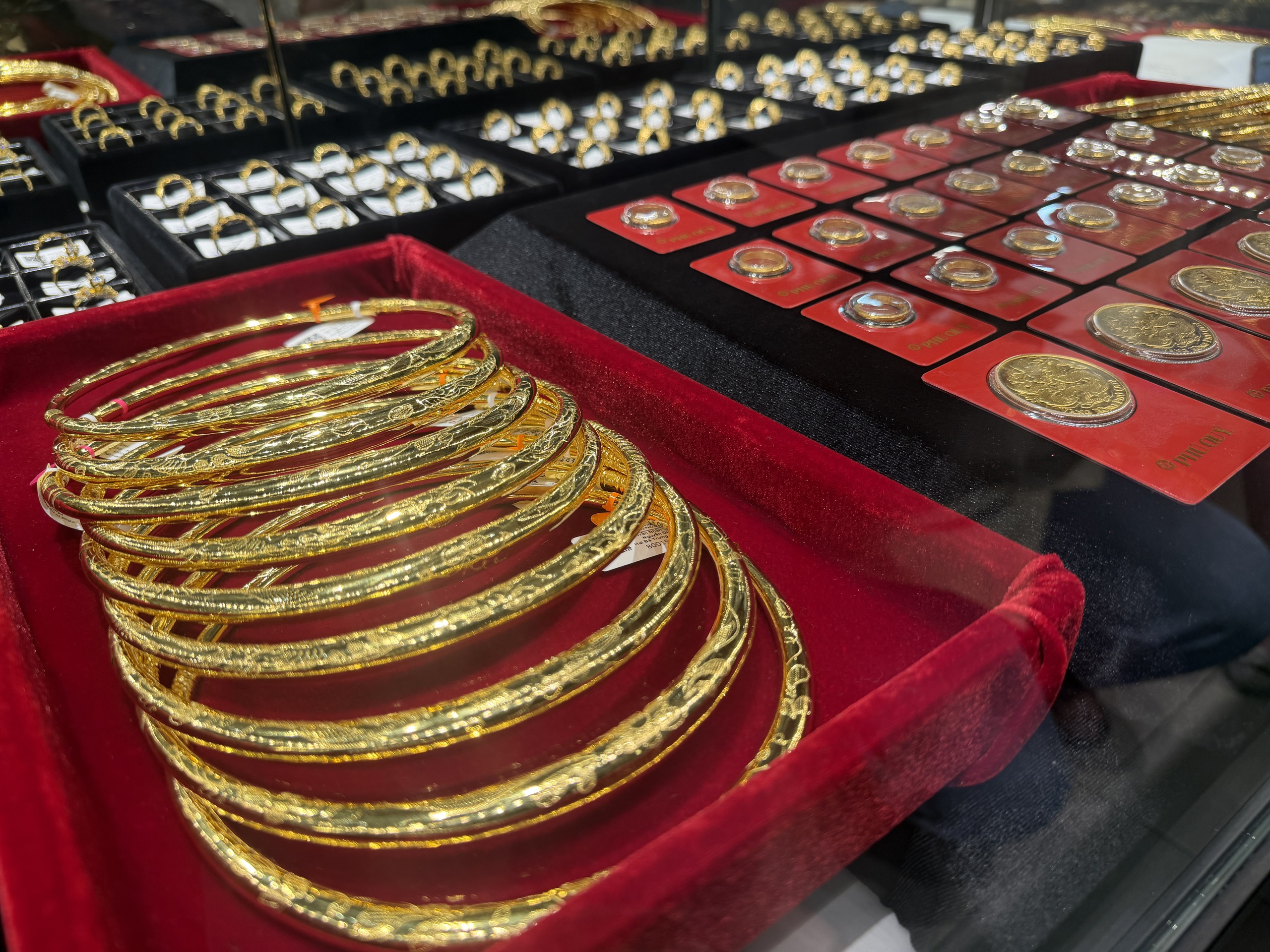 Nhu cầu vàng trang sức tại Việt nam cao kỷ lục- Ảnh 1.