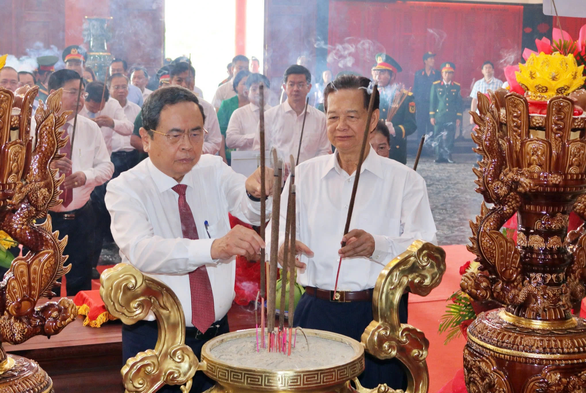 Chủ tịch Quốc hội Trần Thanh Mẫn thăm và tặng quà tại An Giang- Ảnh 2.