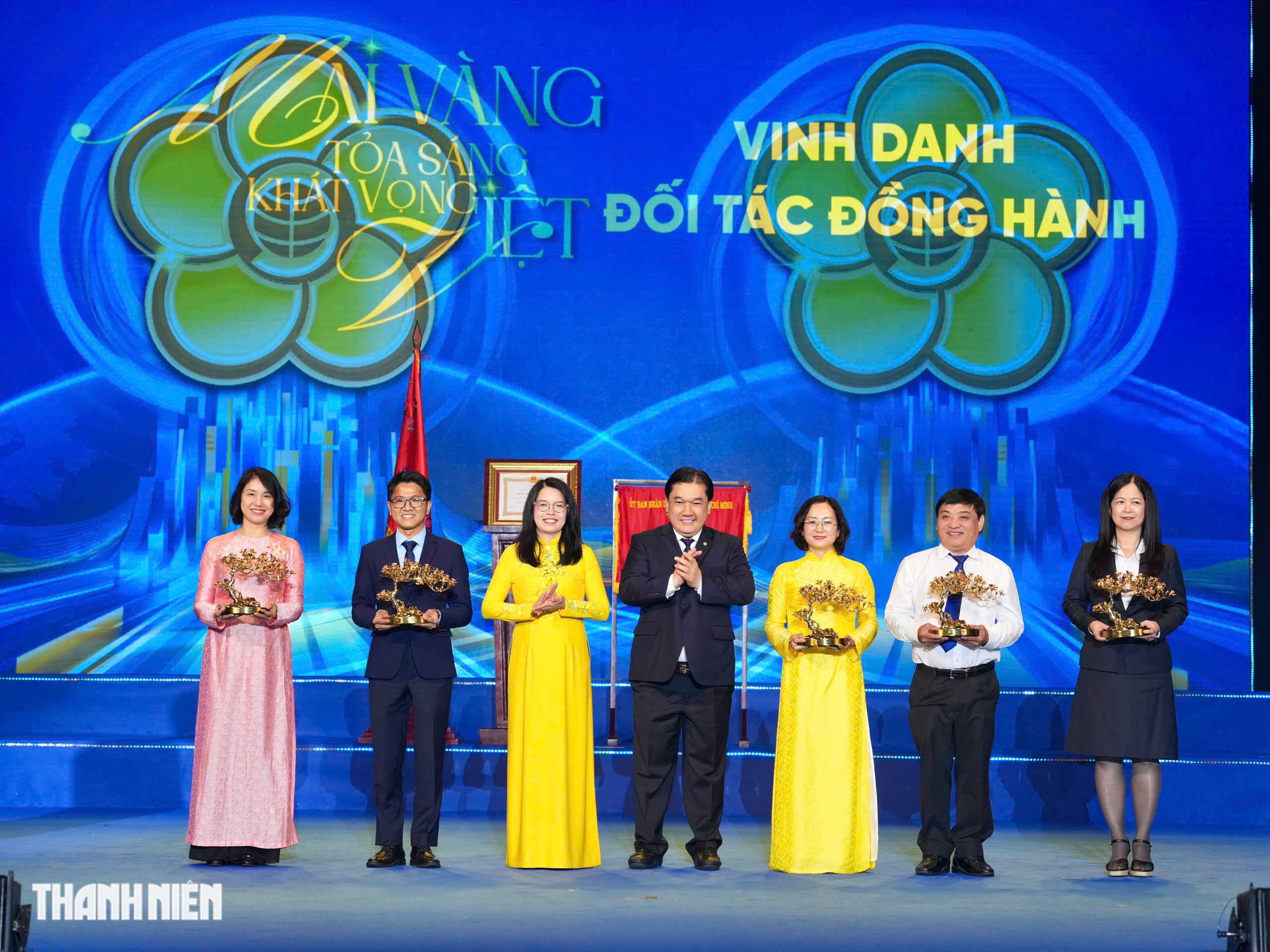 Saigontourist Group đ&oacute;n nhận Hu&acirc;n chương Lao động hạng nhất - Ảnh 11.