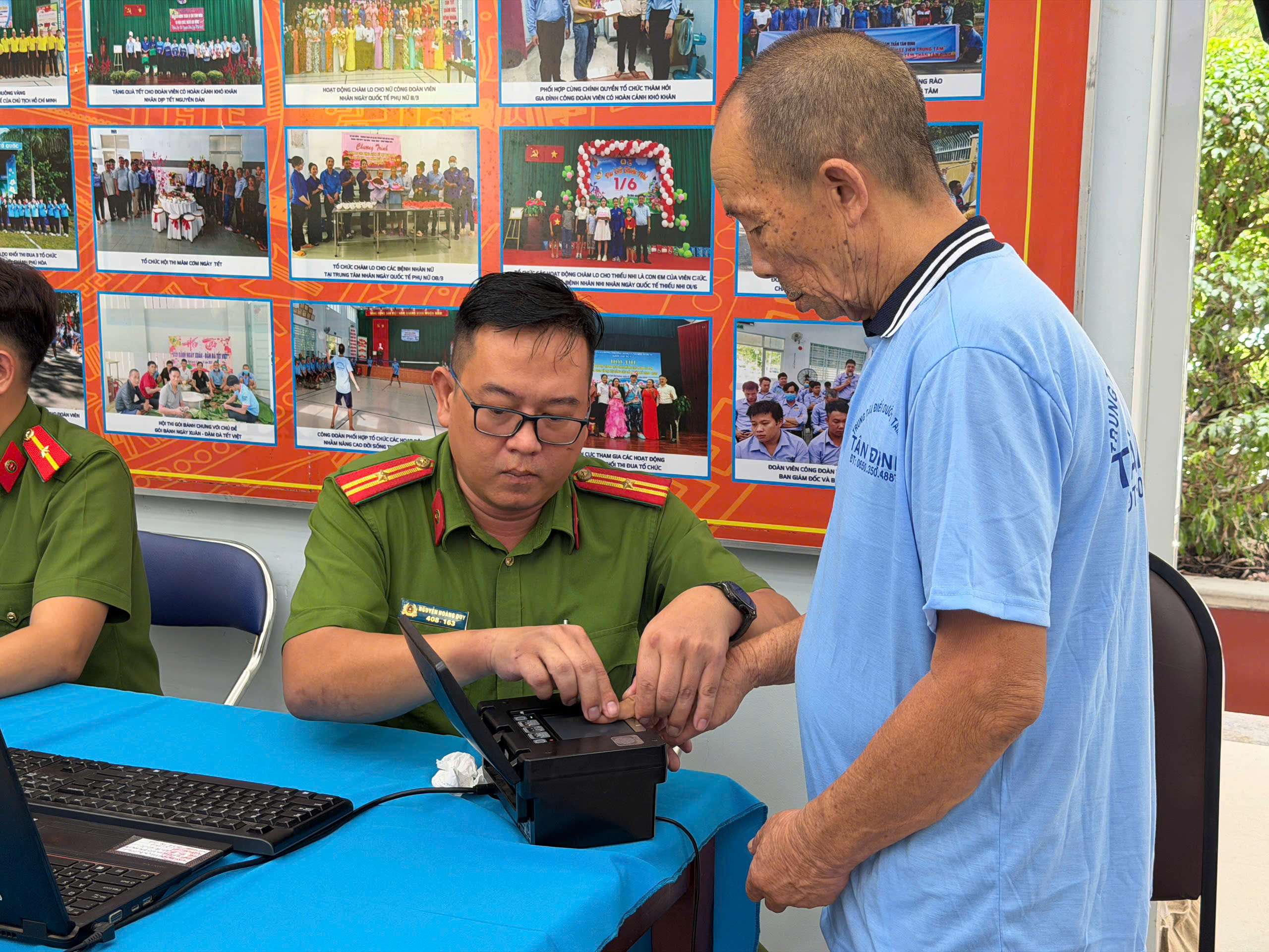 Công an TP.HCM trao 99 thẻ căn cước cho những người từng 'vô danh'- Ảnh 3.