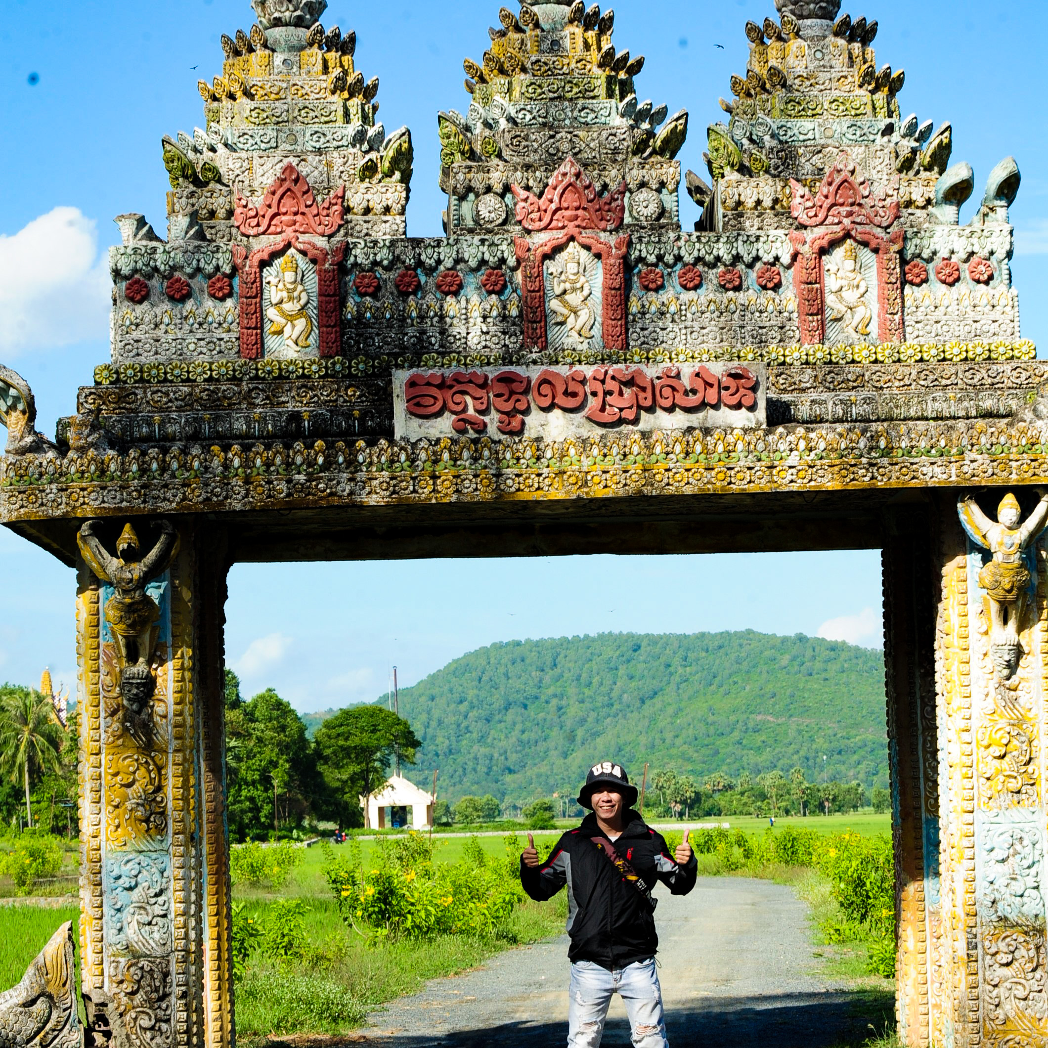 Kh&aacute;m ph&aacute; vẻ đẹp ch&ugrave;a Khmer Bảy N&uacute;i qua cổng trời Koh Kas độc đ&aacute;o - Ảnh 6.