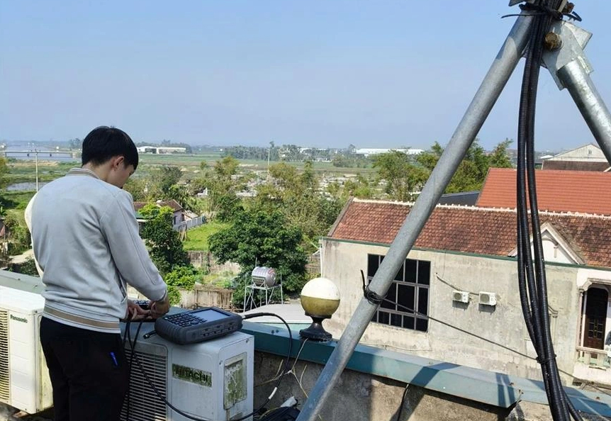 Phát hiện thiết bị kích sóng di động trái phép gây rớt cuộc gọi tại Hưng Yên- Ảnh 2. Phát hiện thiết bị kích sóng di động trái phép gây rớt cuộc gọi tại Hưng Yên- Ảnh 2.