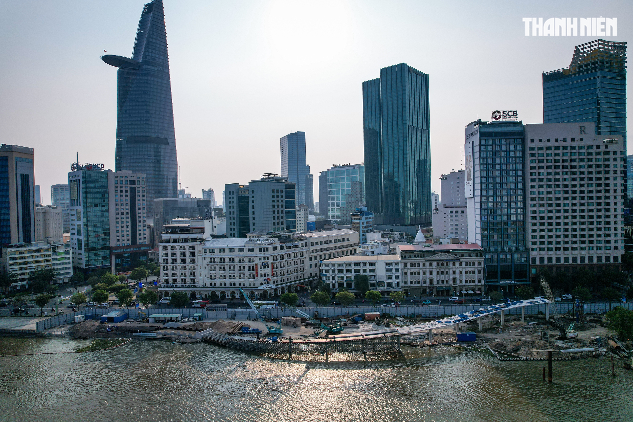 Cầu đi bộ ngh&igrave;n tỉ qua s&ocirc;ng S&agrave;i G&ograve;n dần th&agrave;nh h&igrave;nh sau một năm thi c&ocirc;ng - Ảnh 15.