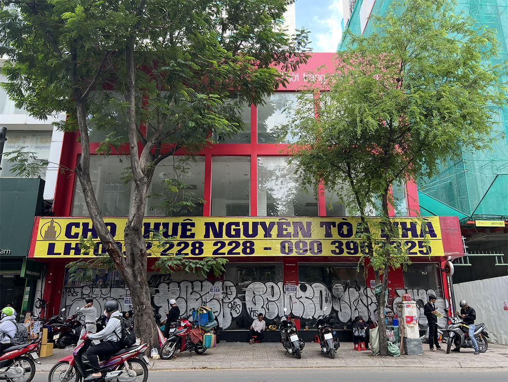 Vì sao kinh tế mặt tiền giảm sức hấp dẫn?- Ảnh 2.