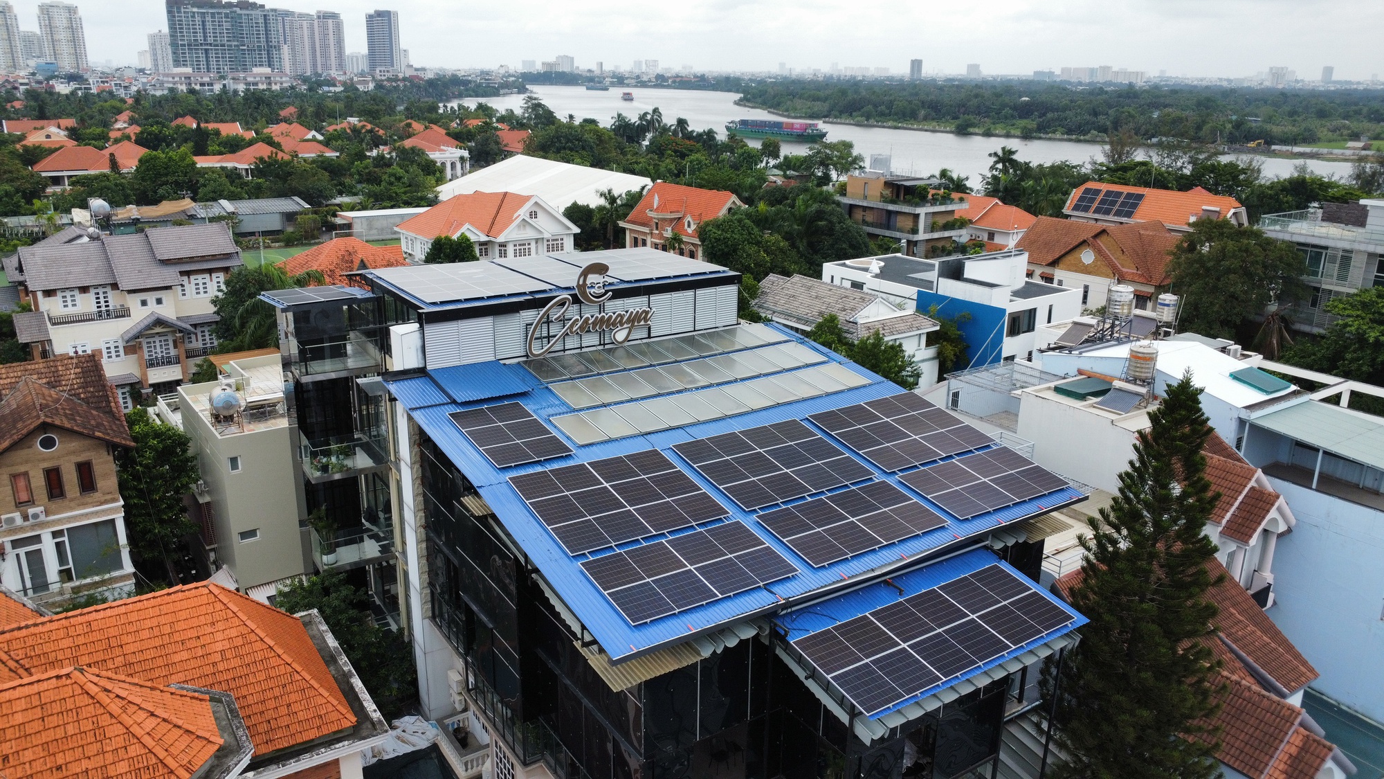 Nắng n&oacute;ng đến sớm, lại lo thiếu điện- Ảnh 3.