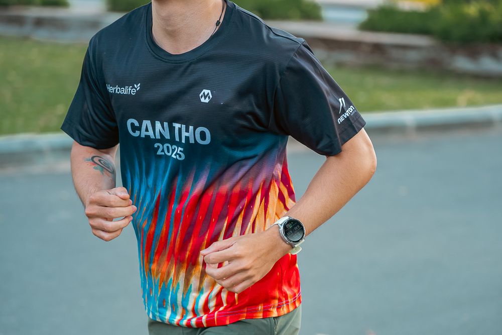 Vì sao smartwatch theo dõi sức khỏe ngày càng được ưa chuộng? - Ảnh 1.