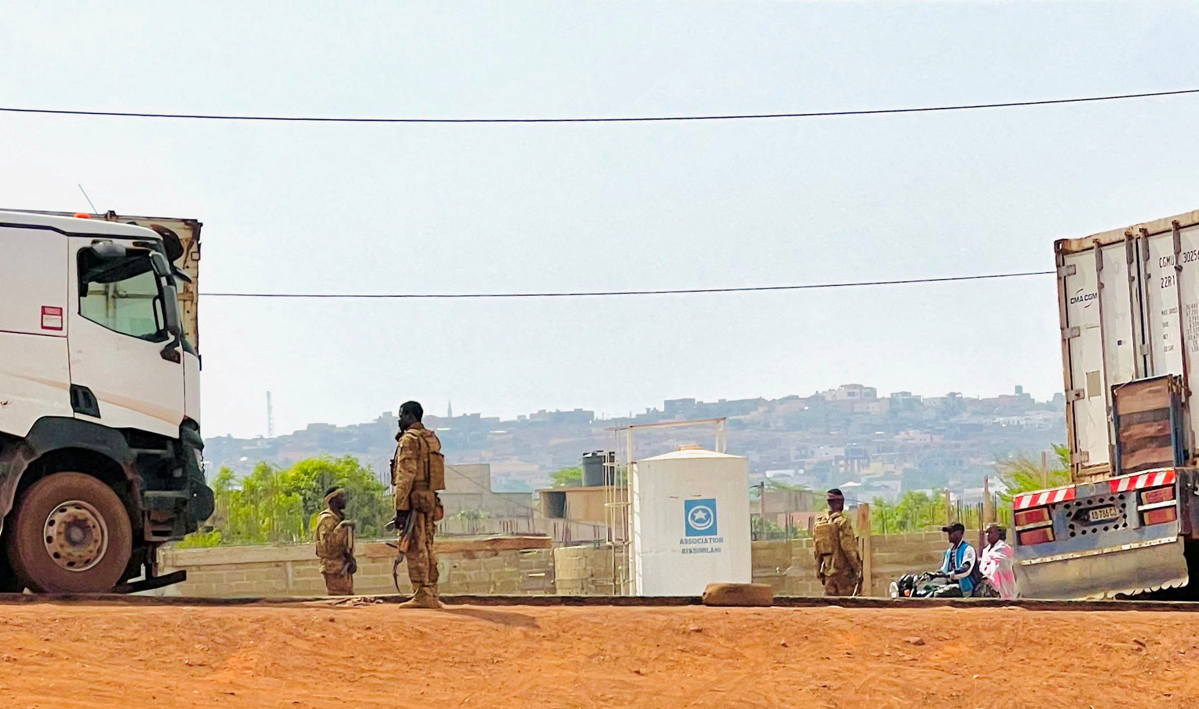 L&atilde;nh đạo Mali tuy&ecirc;n bố kiểm so&aacute;t được t&igrave;nh h&igrave;nh - Ảnh 1.