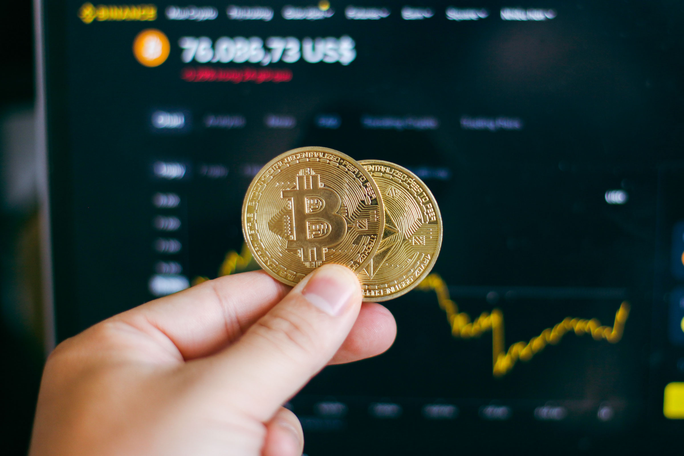 Giá Bitcoin hôm nay 30.4.2026: BTC giảm sau khi Fed giữ nguyên lãi suất  - Ảnh 1.