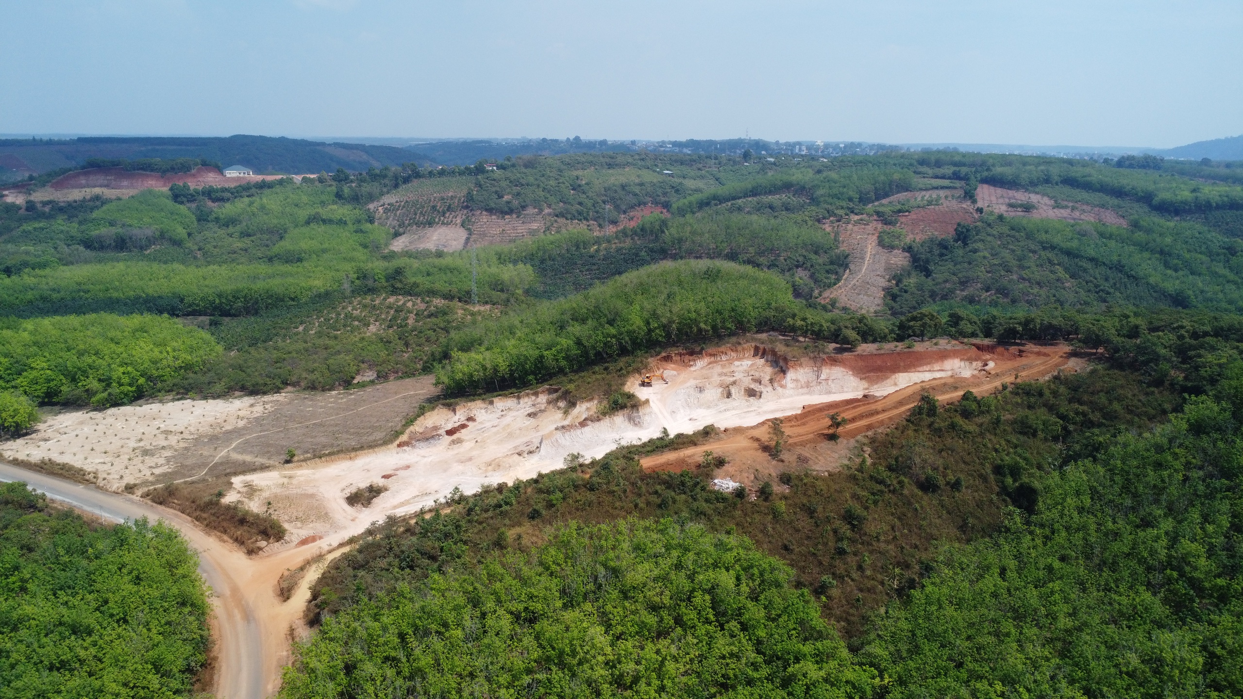 Đồng Nai: Bị xử phạt 30 triệu đồng vì làm biến dạng hơn 0,5 ha đất- Ảnh 2. Đồng Nai: Bị xử phạt 30 triệu đồng vì làm biến dạng hơn 0,5 ha đất- Ảnh 2.