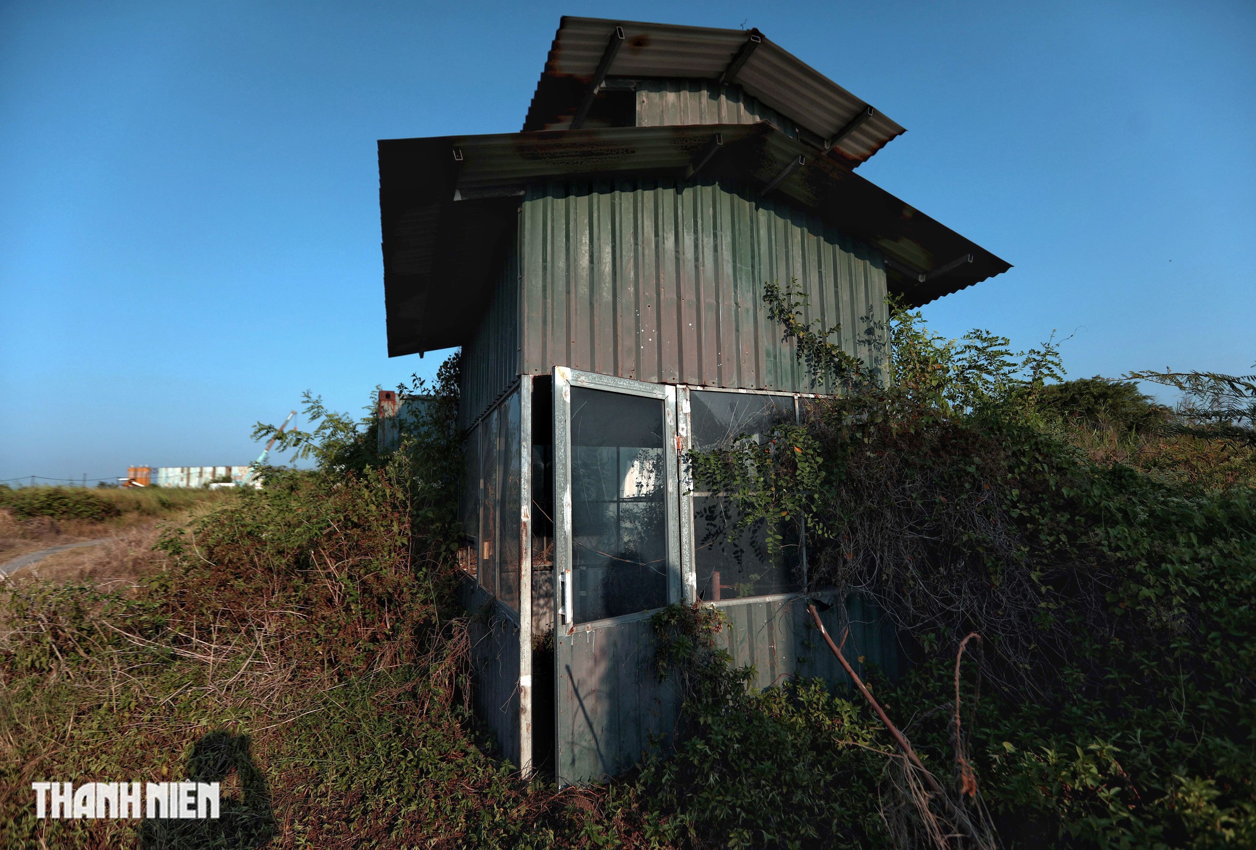 B&ecirc;n trong Tổng kho xăng dầu 12.000 tỉ đồng ở Nh&agrave; B&egrave; bỏ hoang nhiều năm- Ảnh 12.